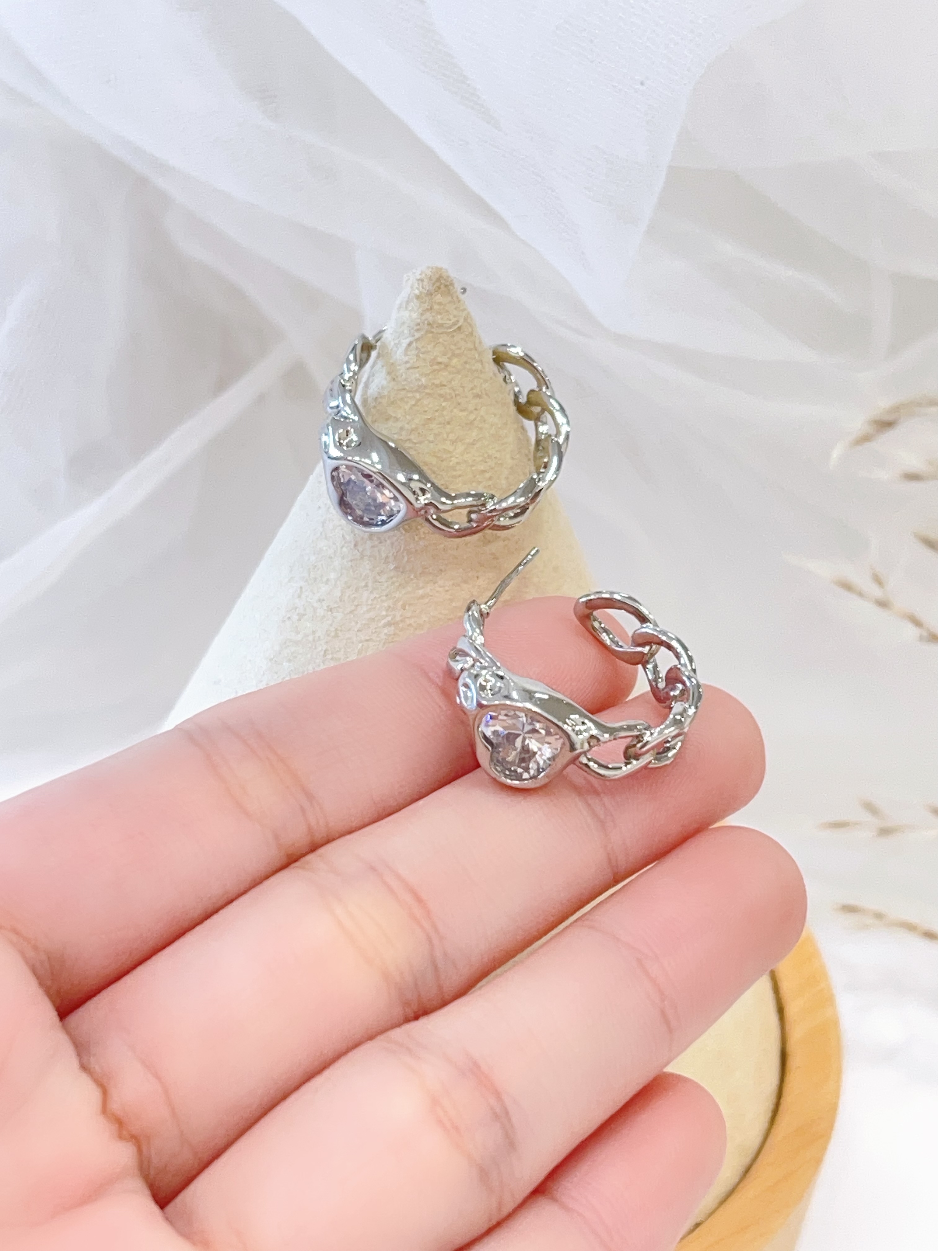 欧美爱心锆石简约耳环