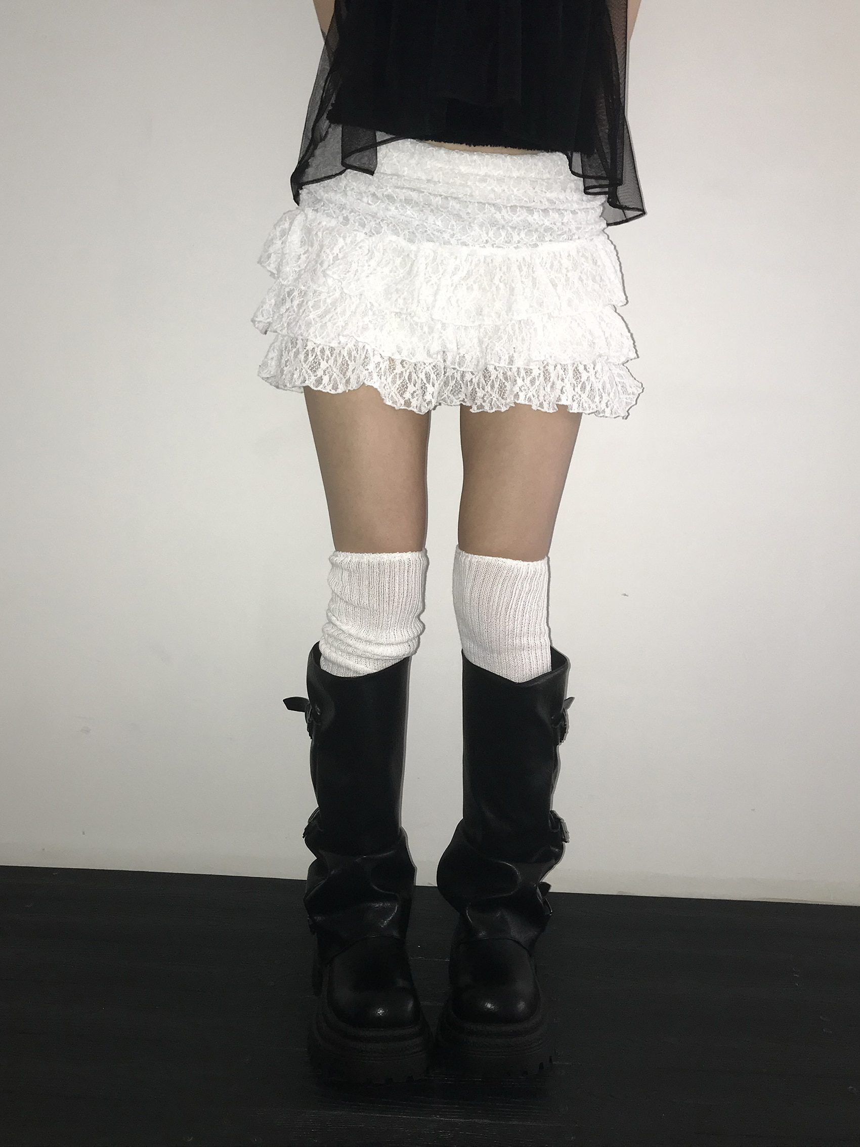 Tiered Ruffled Lace Mini Skirt