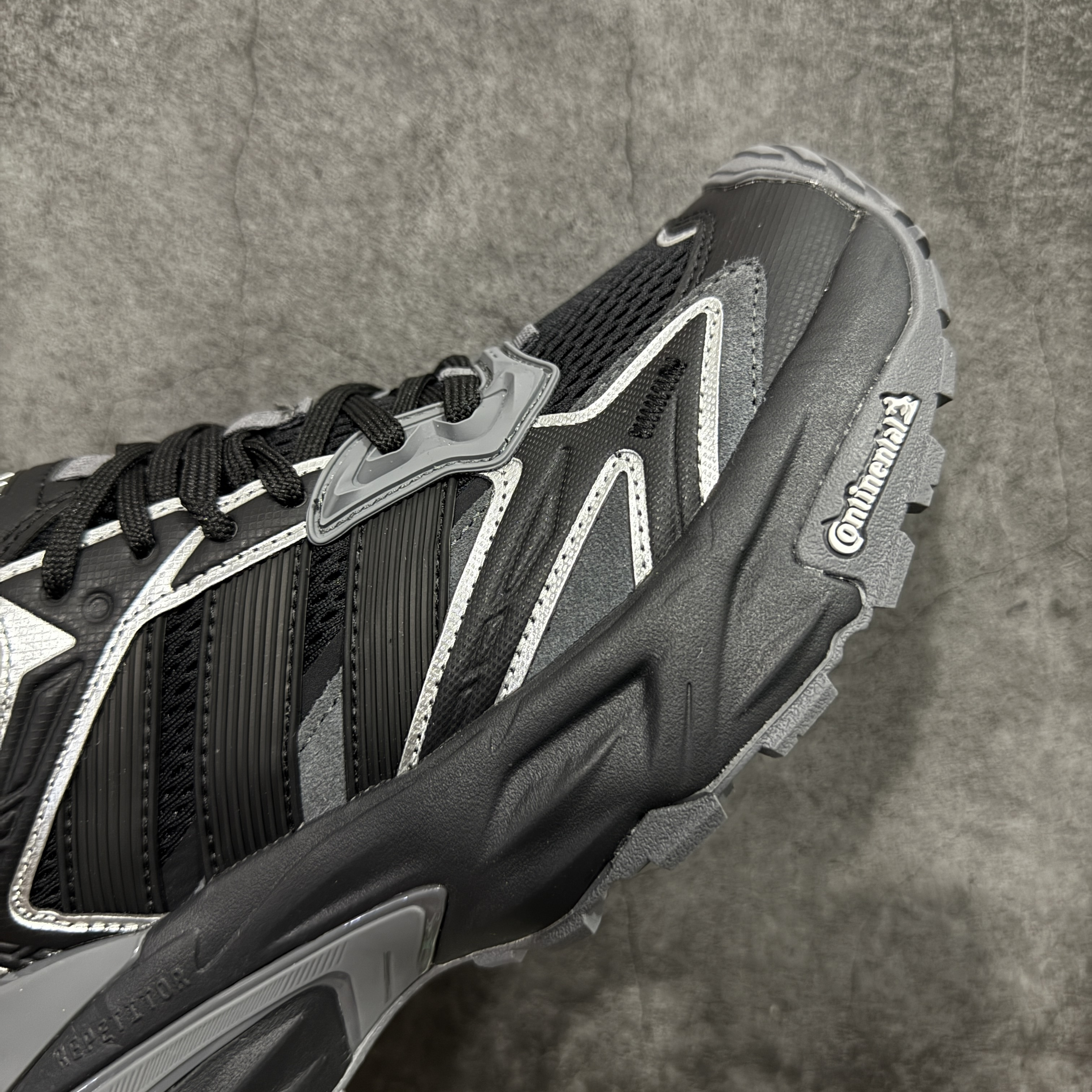 Adidas XLG Storm Edge JQ1666