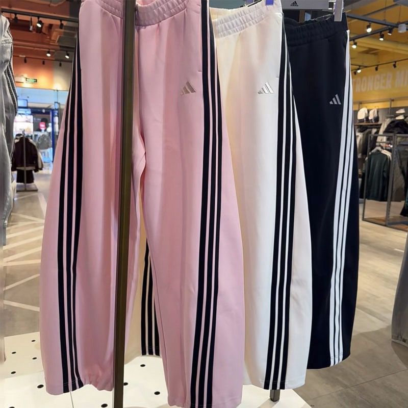 Adidas #KB7602$210條。