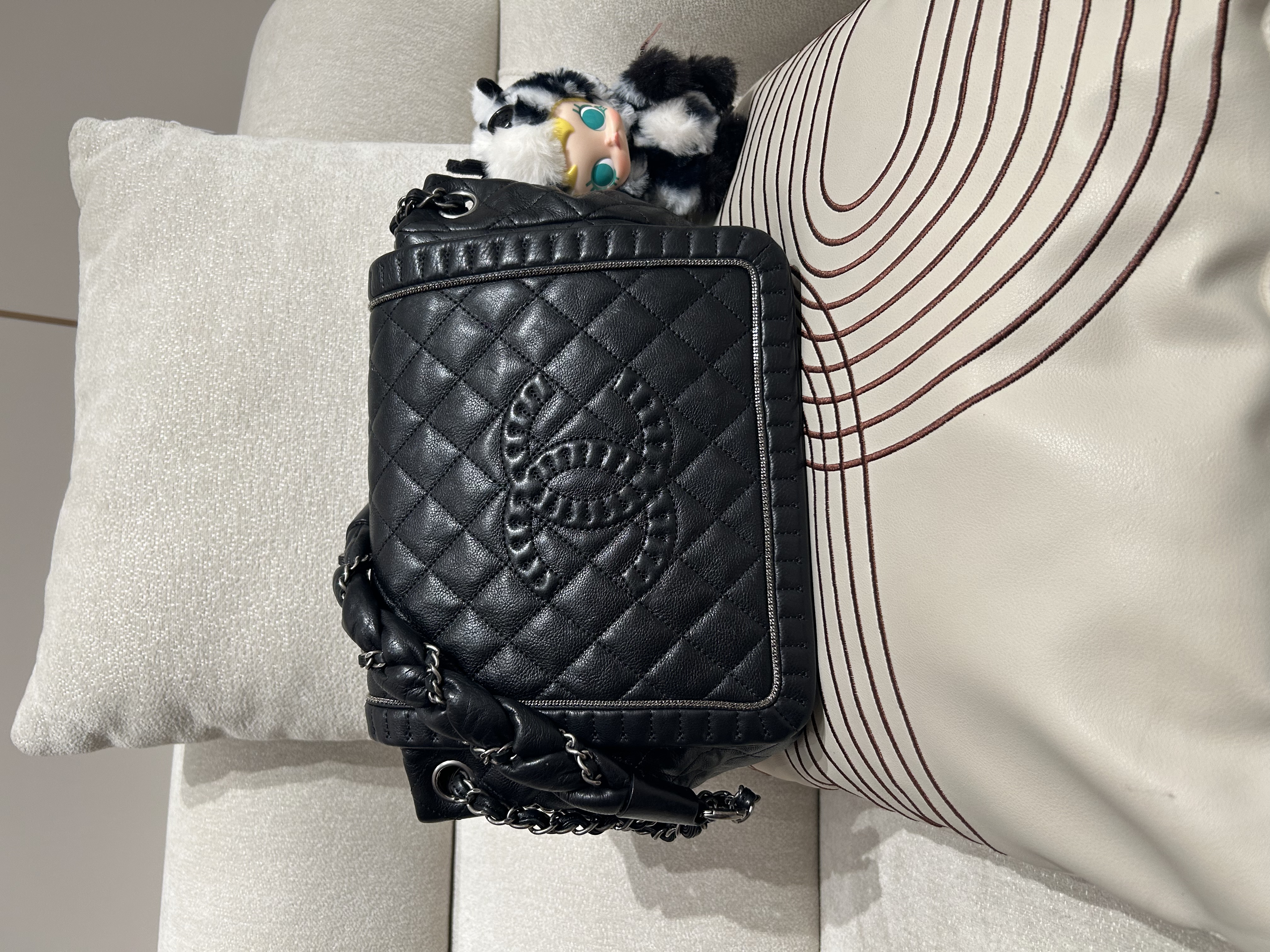 Chanel Shoulder Bag 黑色 100%Authentic, 98%New ✅15card✅Dust bag✅Box