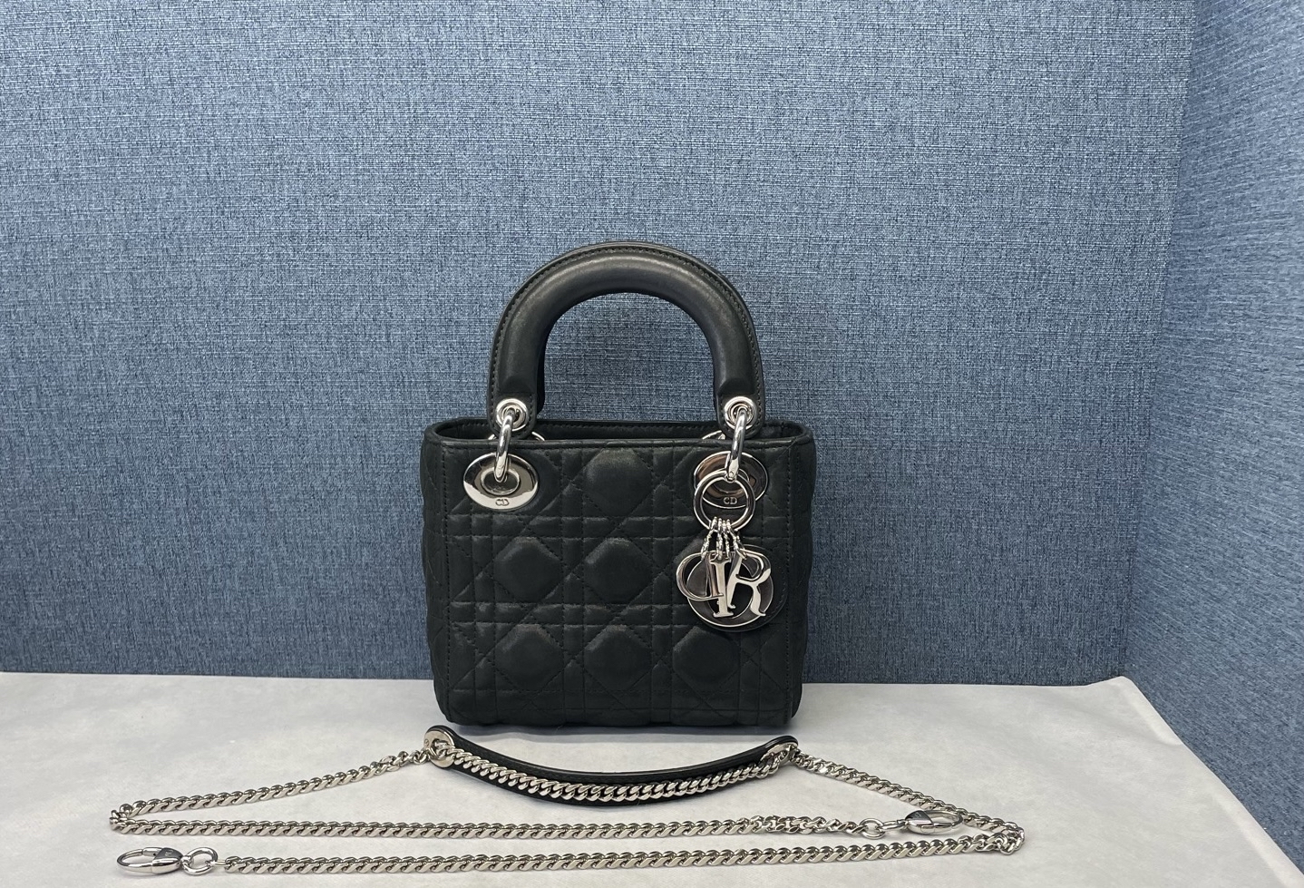 【預訂貨品】Dior黑色三格戴妃包