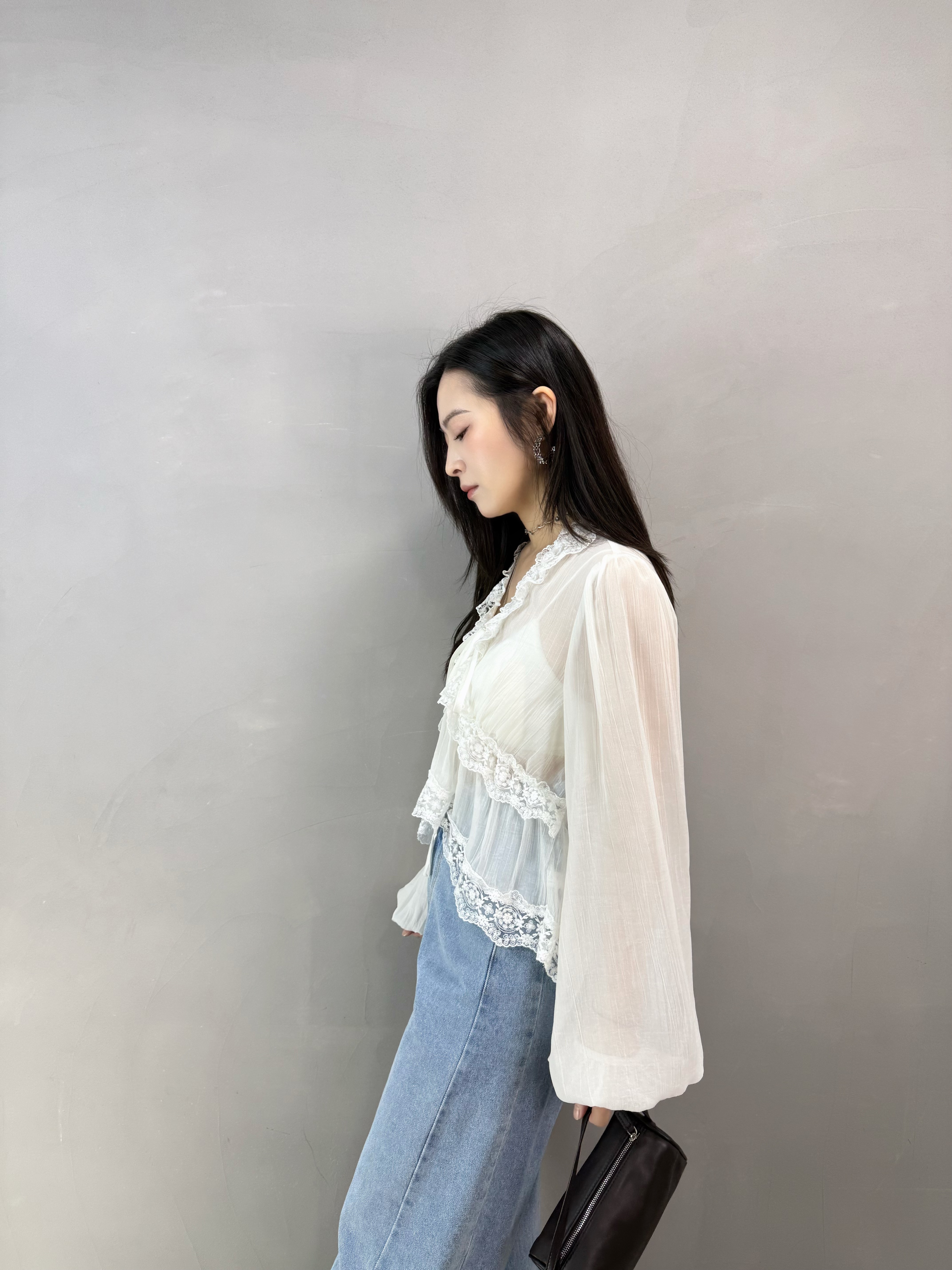 H86 V領通花ruffle Top
