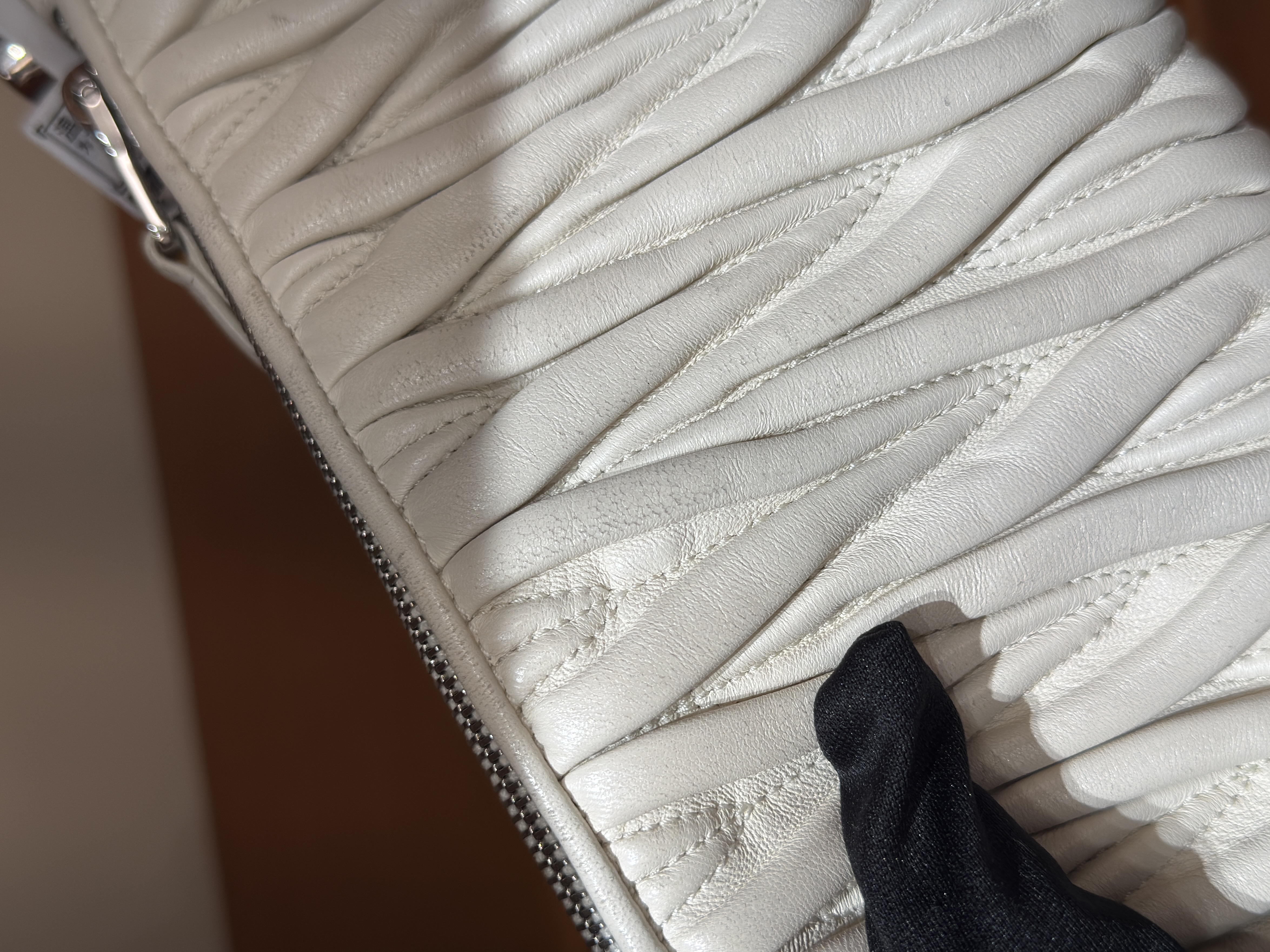 直播貨品 |  [1個-$100 2個-$300］HH15