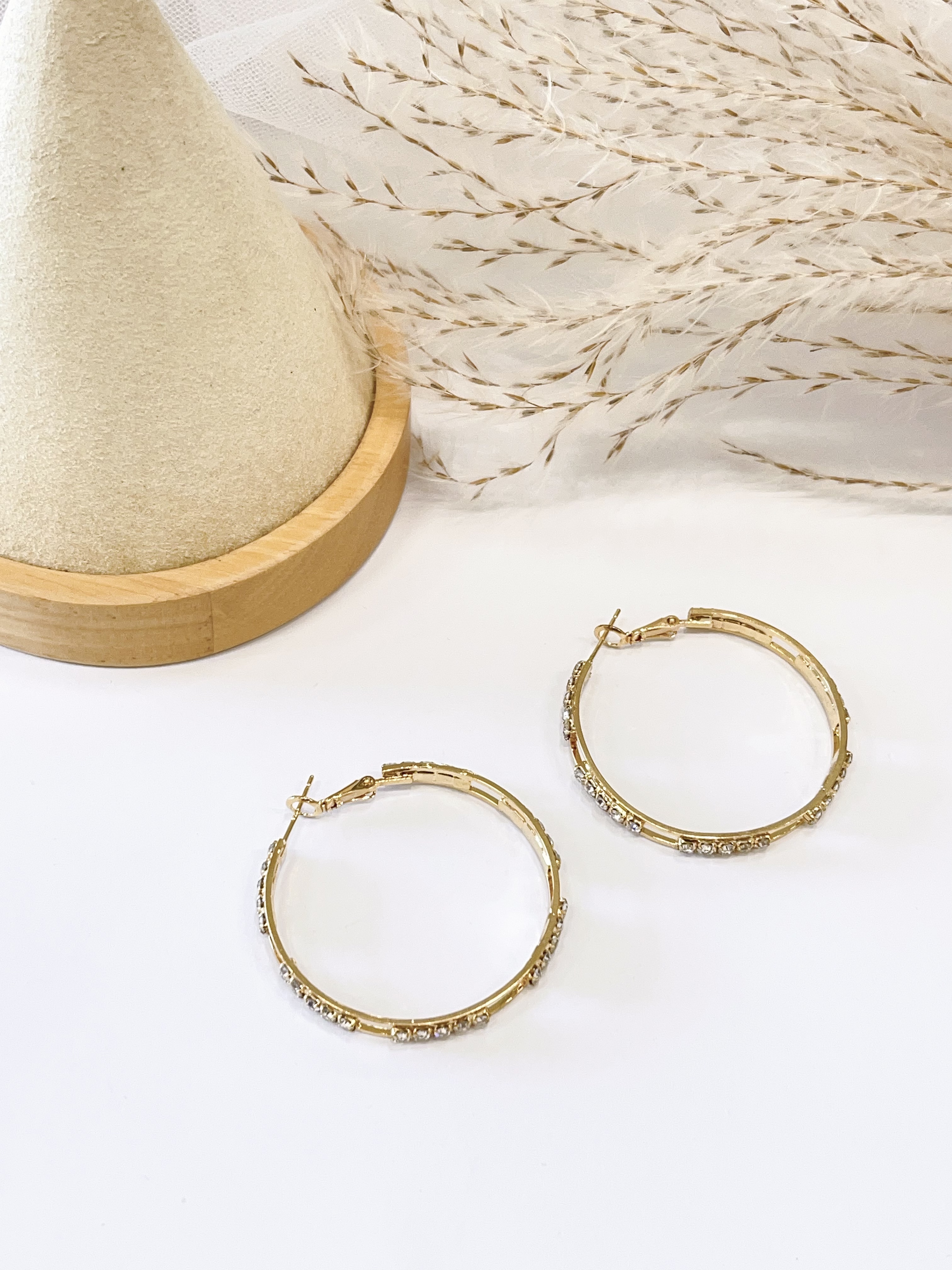 小众气质镶钻设计耳环