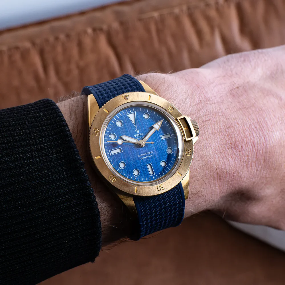 YEMA - Superman Bronze "SANDWICH" DIAL CMM.10 Limited Edition 39mm 13.25.10.35.ZNL.U5