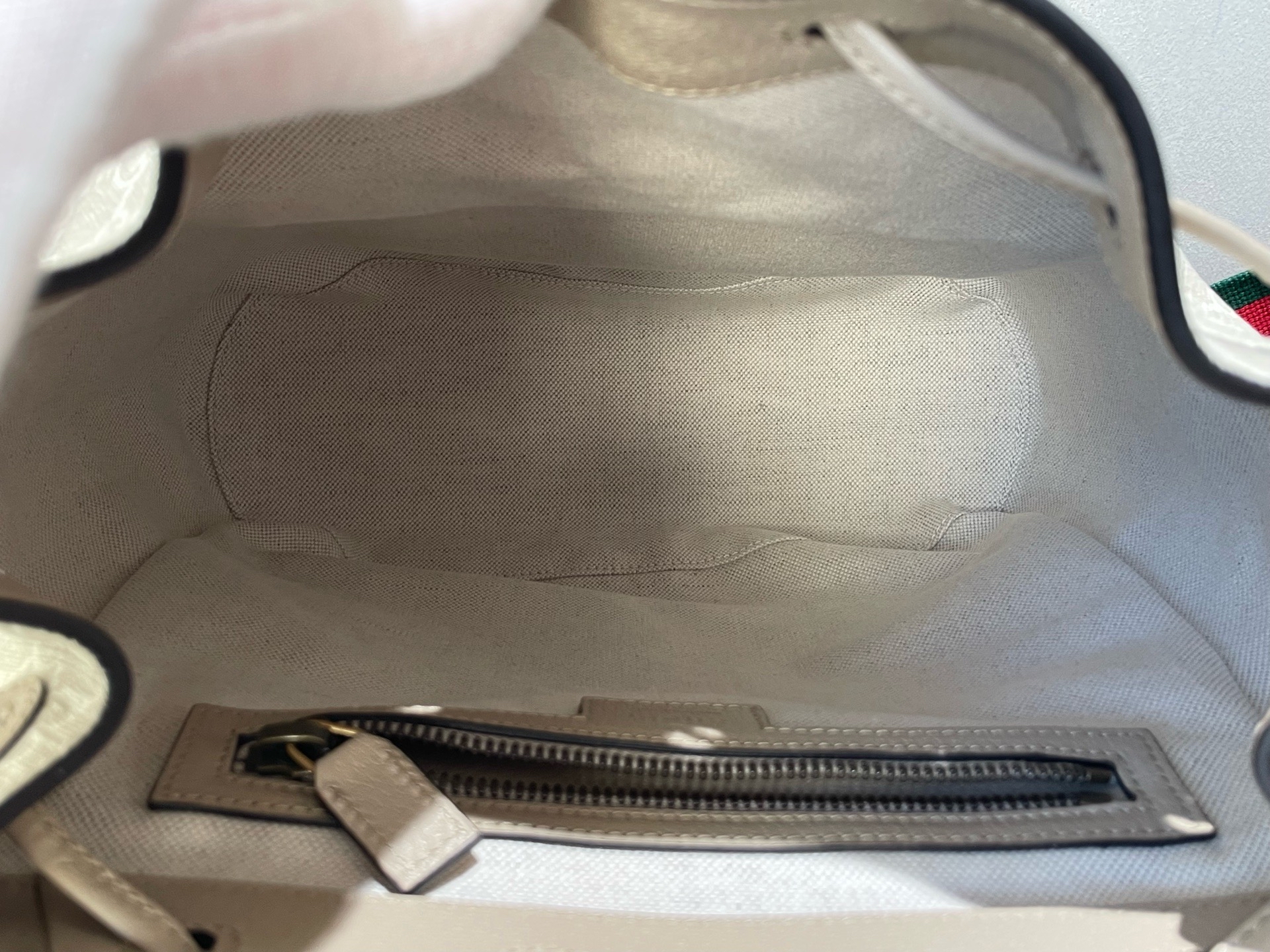 【預訂貨品】Gucci 燕麥色老花書包🎒