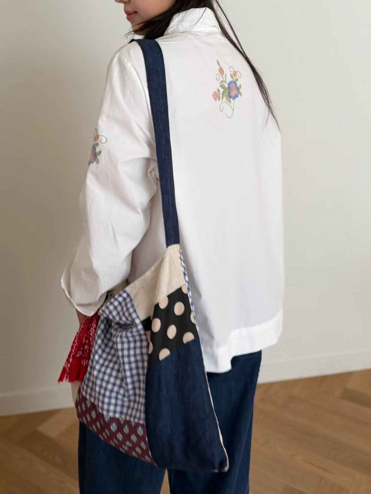 高質刺繡花Pocket Top