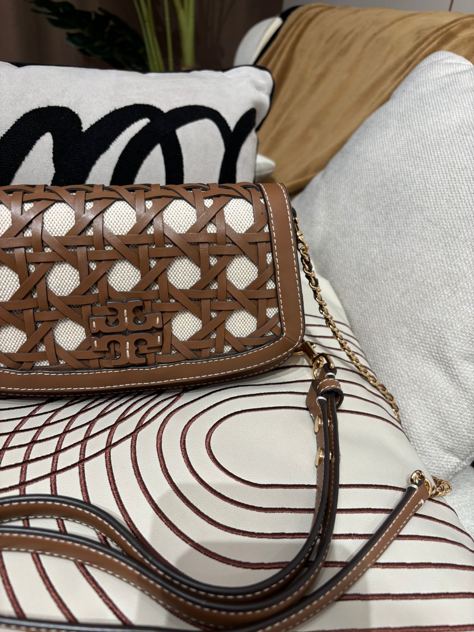 Tan Britten Basket Weave Convertible Crossbody Bag 100%Authentic, 99%New 