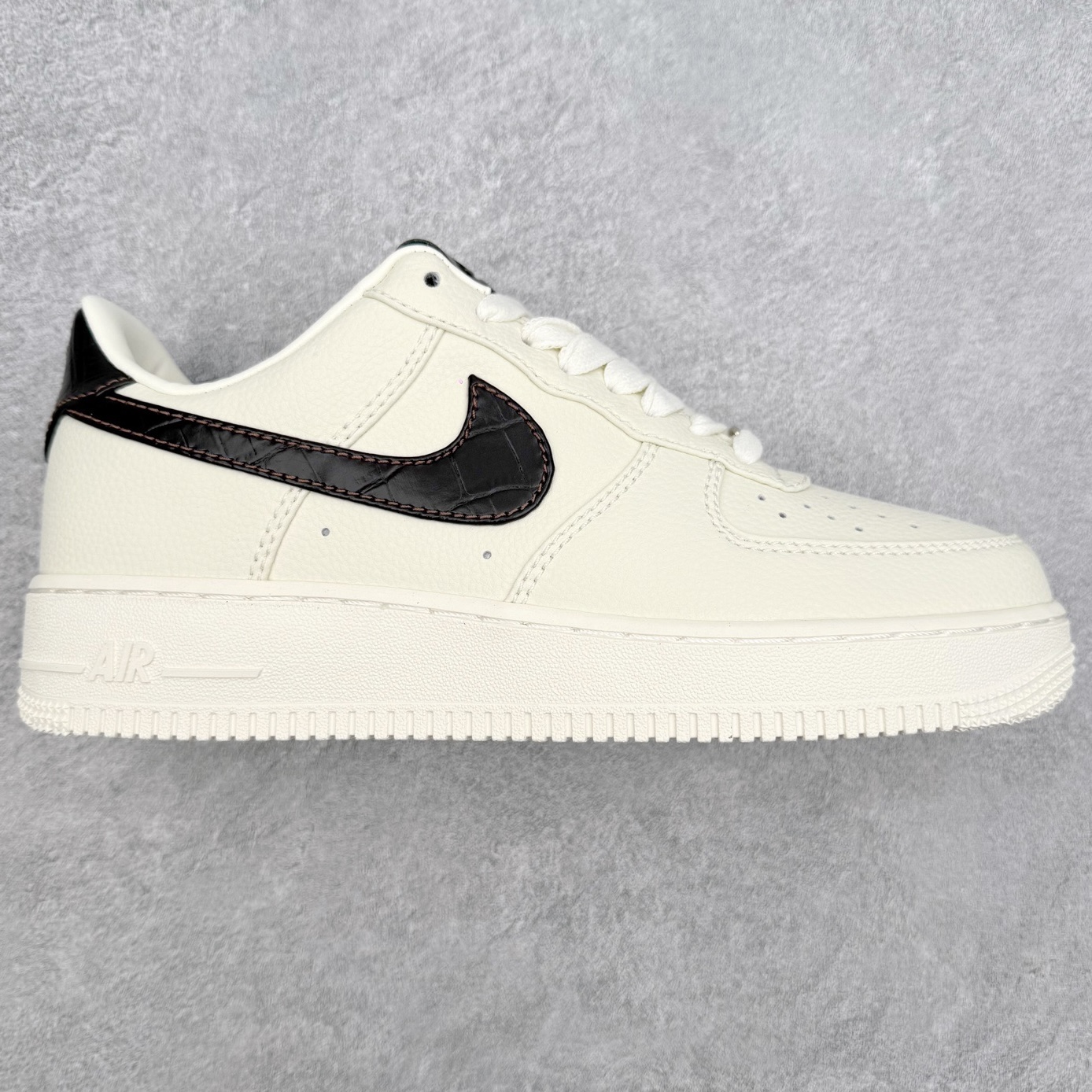 Nike Air Force 1 Low IH7332-001  