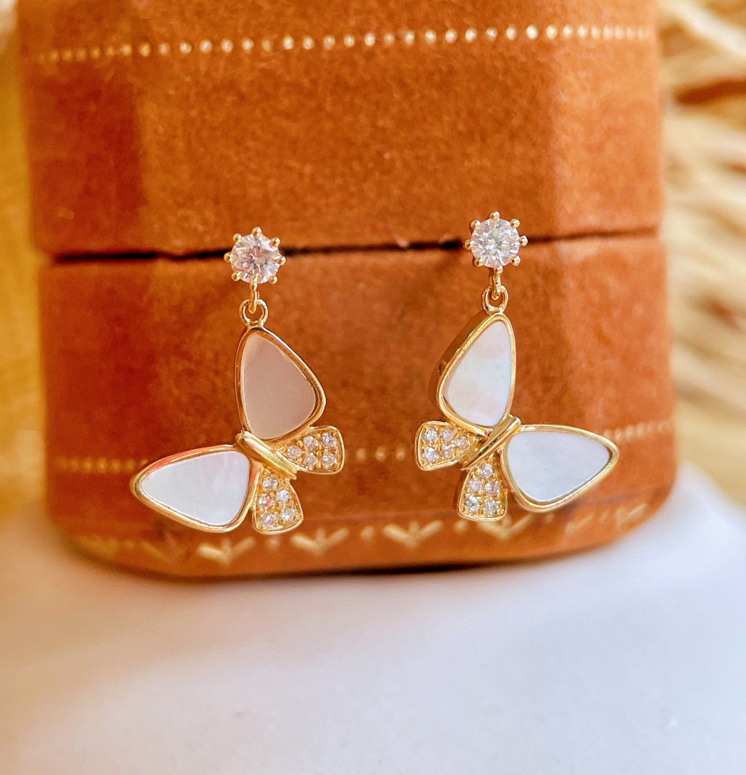 18K Mother of Pearl Diamond Earrings 