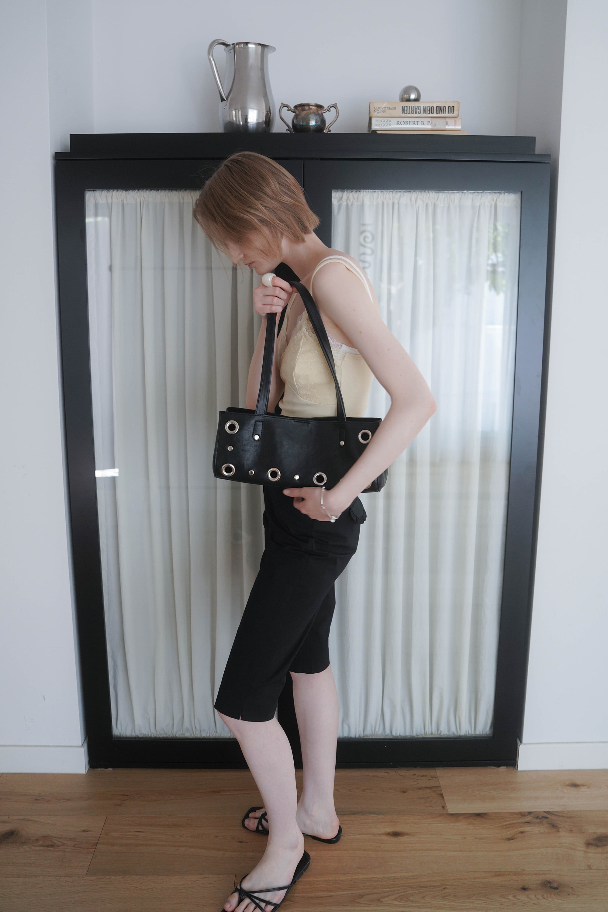 韓國🇰🇷設計品牌Hyoin x Heeari | Haze Eyelet Leather Mini Bag
