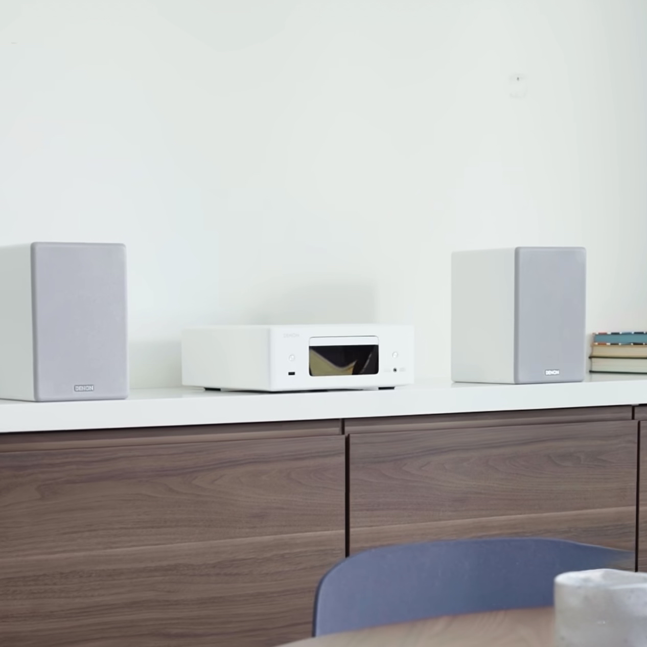 Denon CEOL N-12 Mini all-in-one Hi-Fi system with CD player, radio, Powered by HEOS™