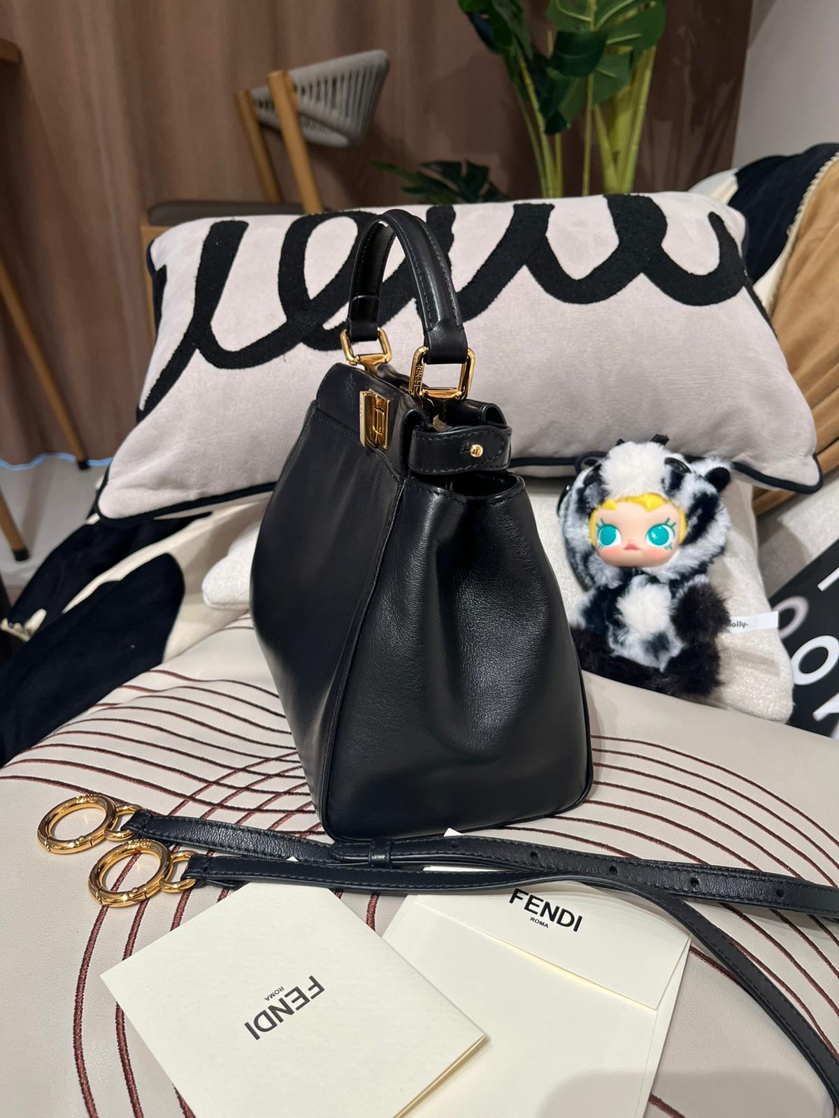 FENDI MINI PEEKABOO BLACK CALFSKIN 2WAY BAG 8BN244 100%Authentic,95%new ✅booklet tap card✅dust bag  