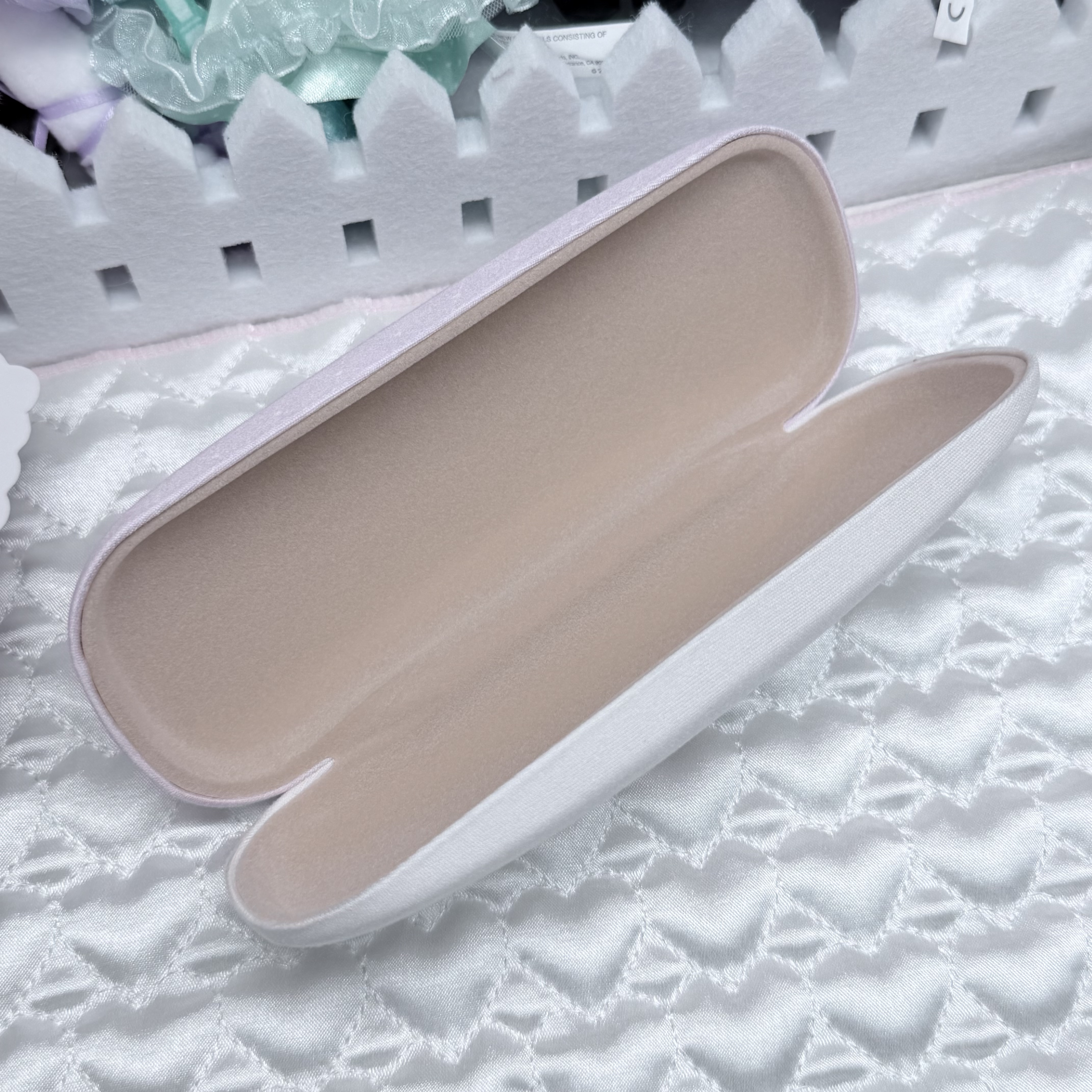 Sugarbunnies 眼鏡盒 附眼鏡布
