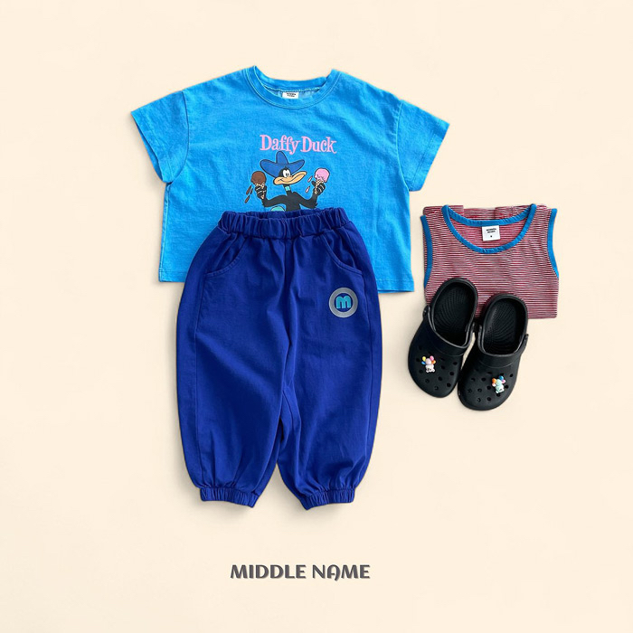 🇰🇷middle name tee