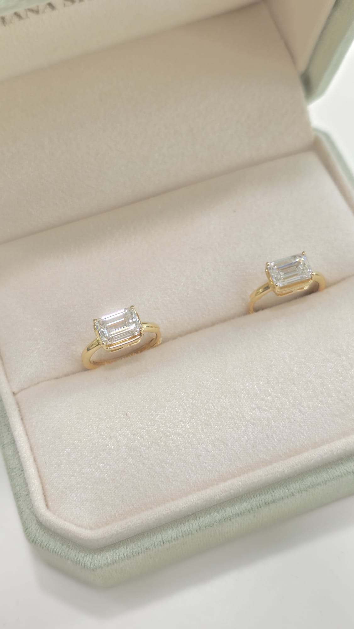 18K金培育祖母綠形鑽石耳環 D2.14ct/2 G2.752g