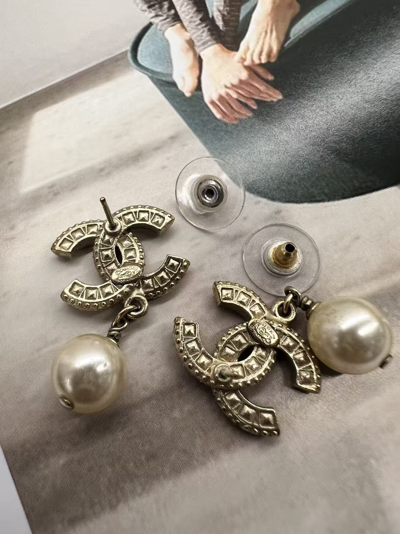 Chanel Gold Pearl Earrings