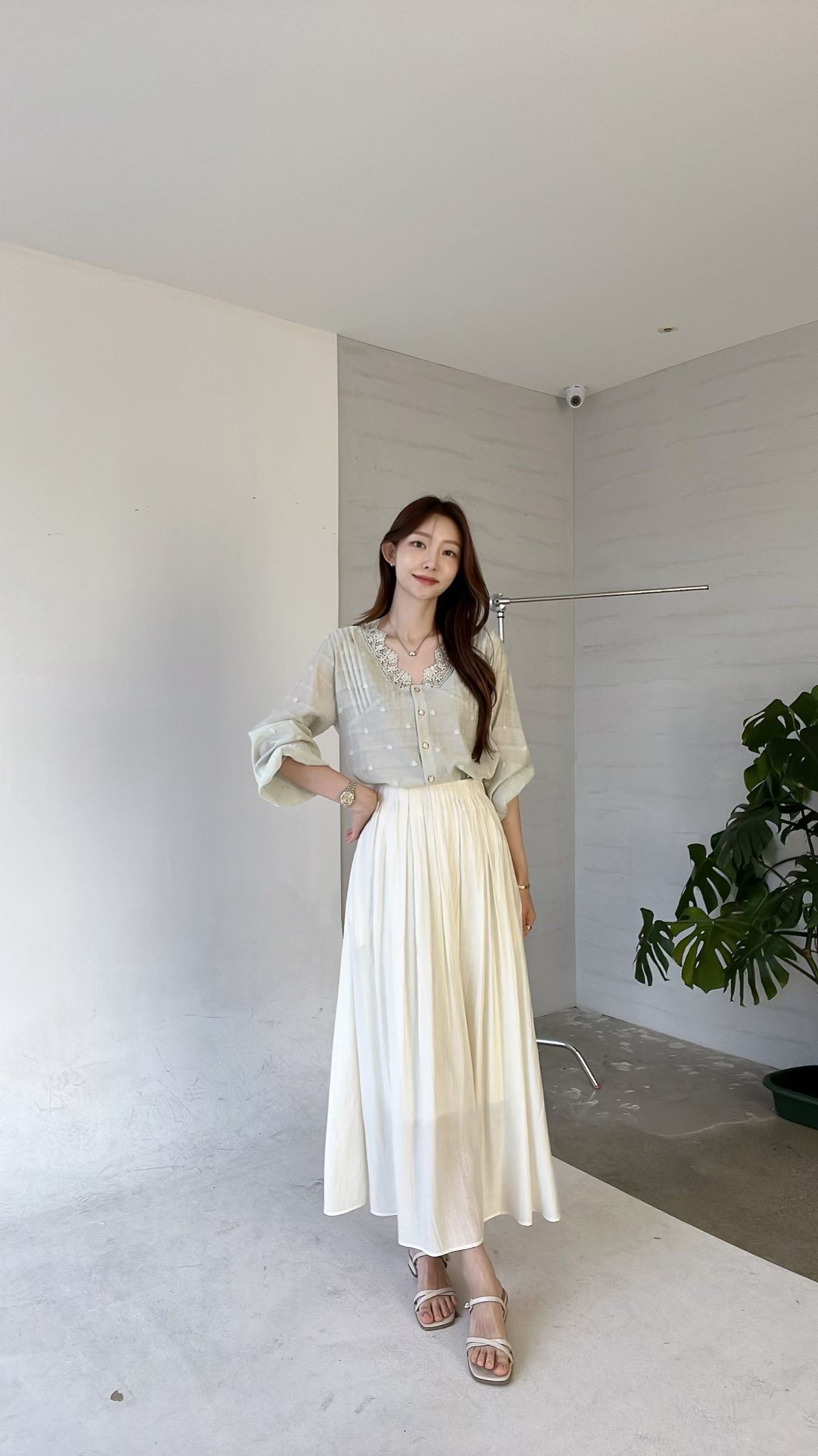 FV05 光澤感百摺SK (米白)