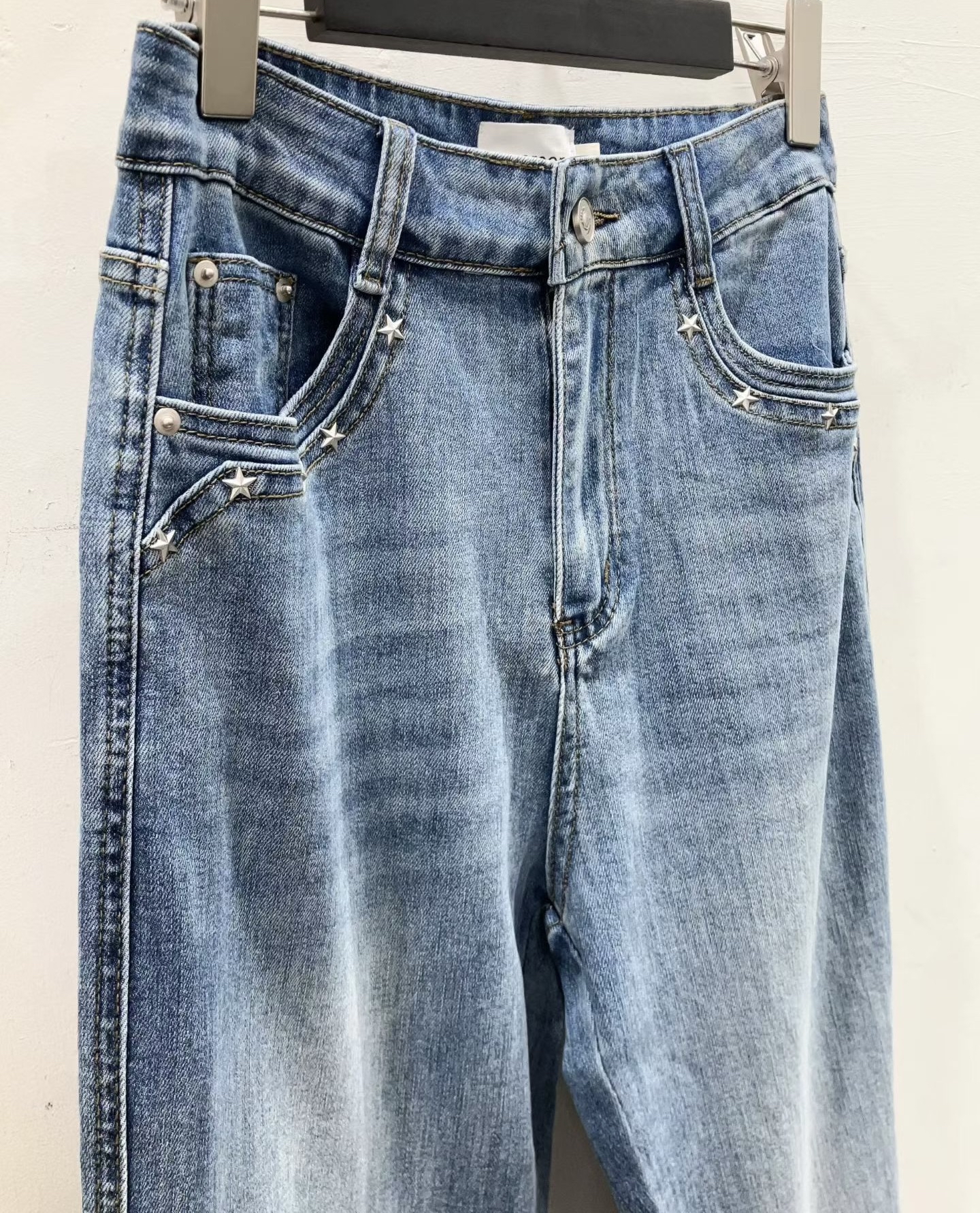 鍋釘星⭐️微喇叭牛仔褲