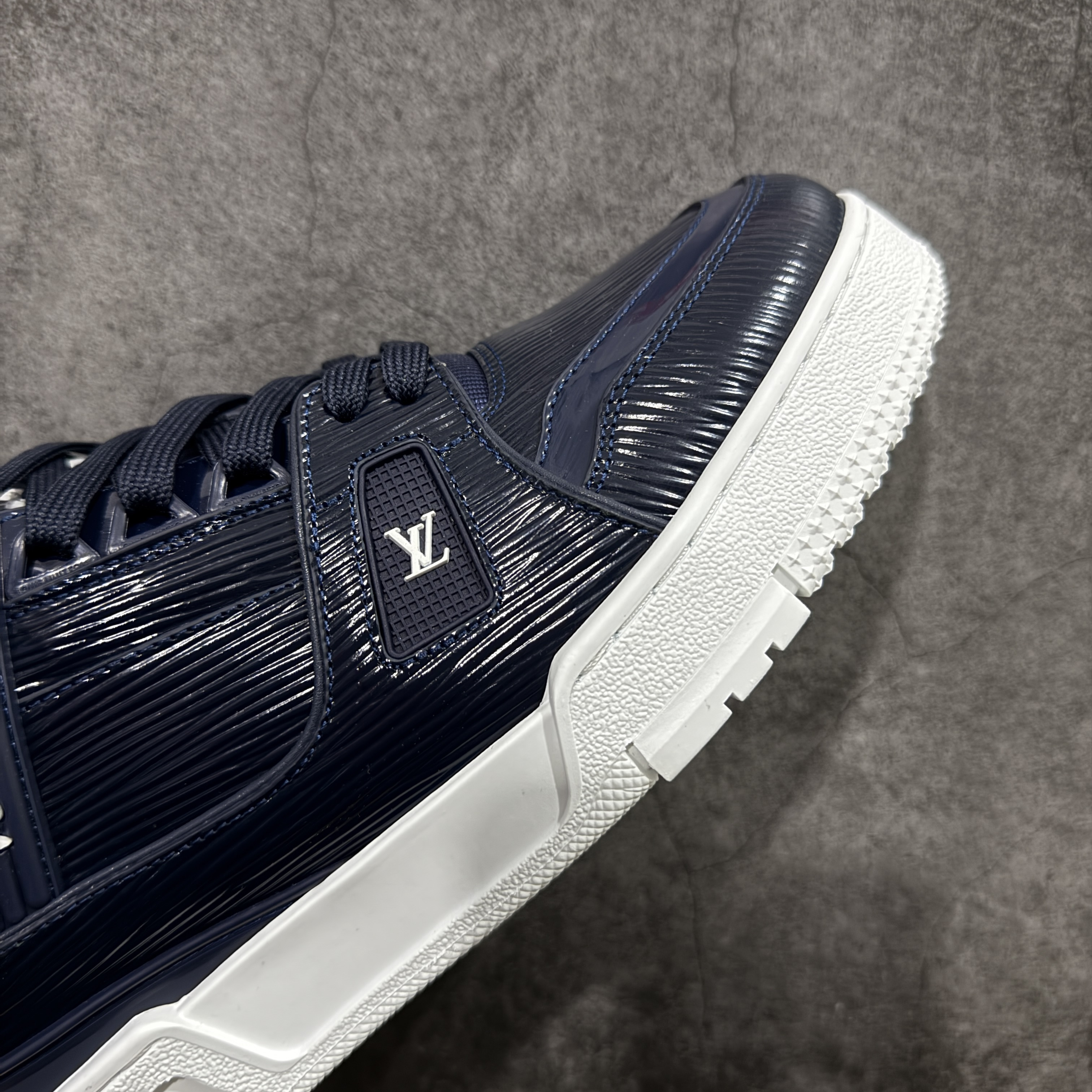 Louis Vuitton LV Trainer 