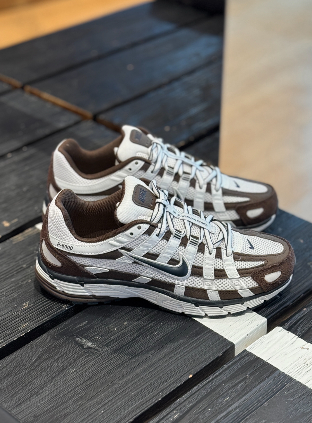 HV8972-001 Nike P-6000 Phantom Baroque Brown Metallic Summit White Armory Navy HV8972-001