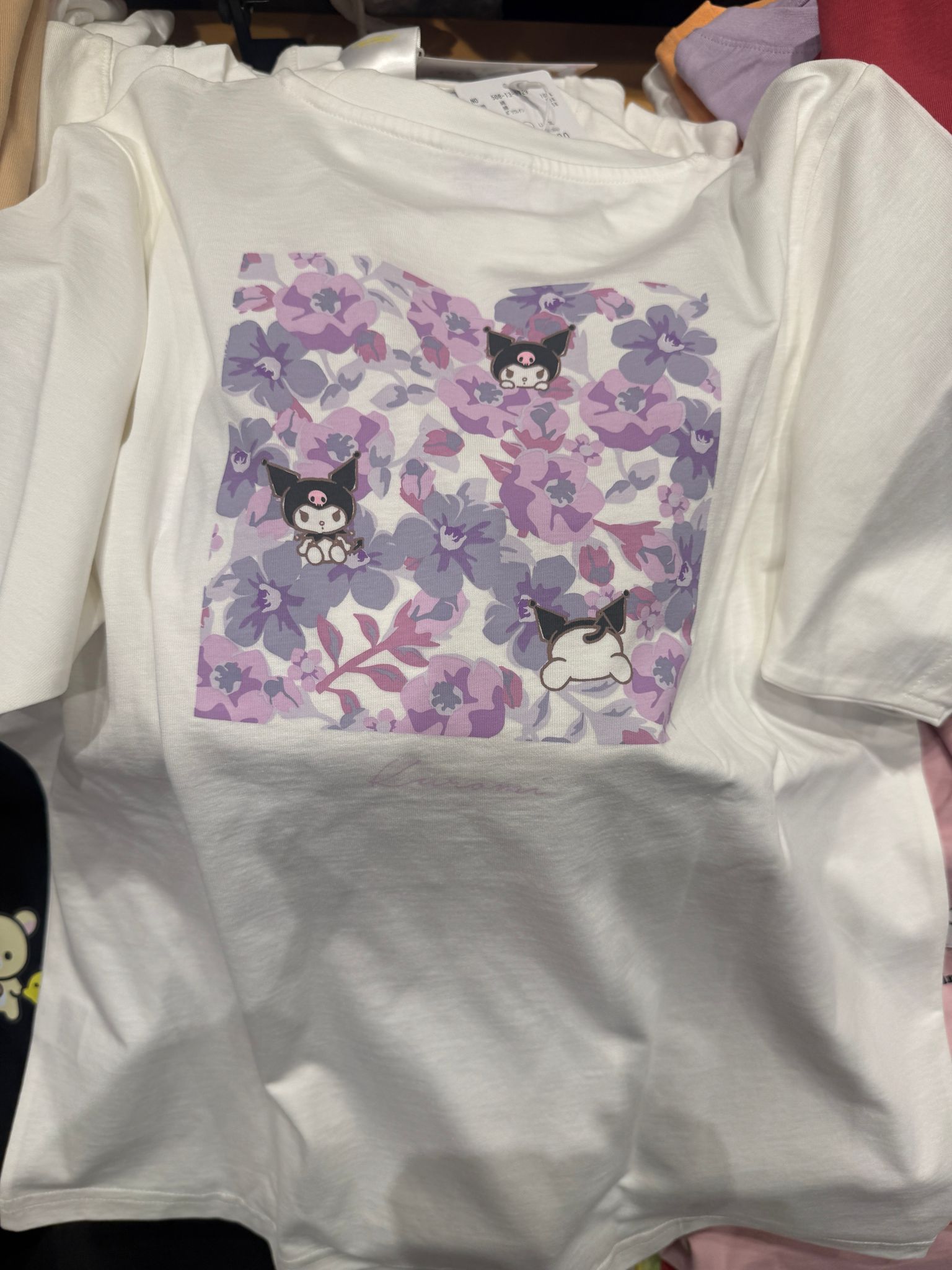 Honeys x sanrio 刺繡花前後logo tee Size xs/S /m /L /xl/2xl/3xl