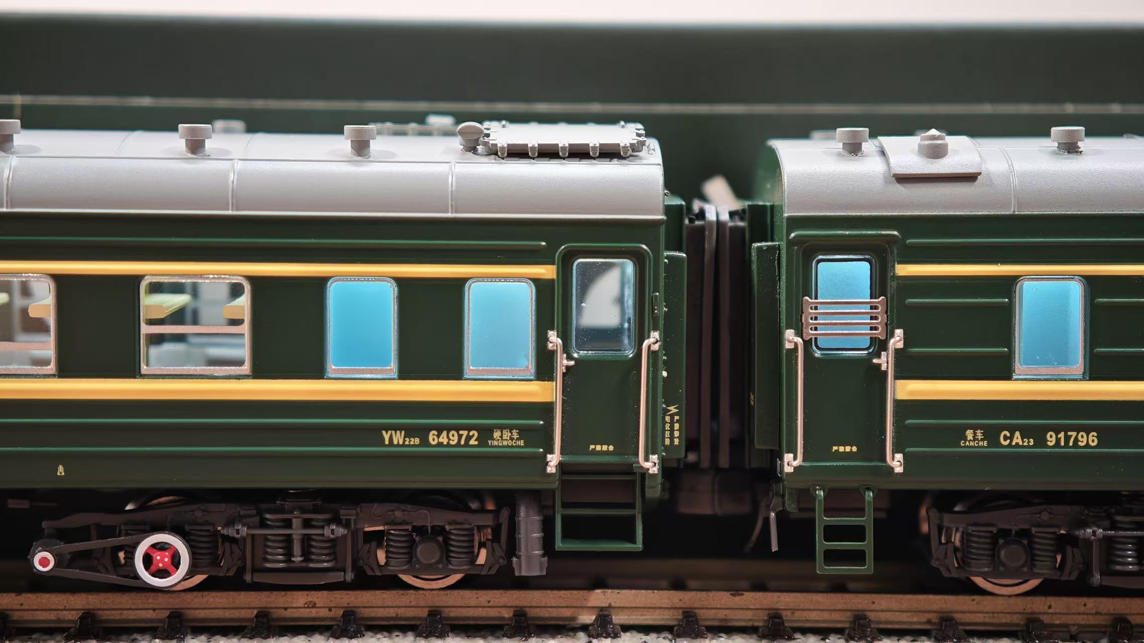 京滬綠皮神車 N比例A套裝（YW22B型6輛+CA23型1輛