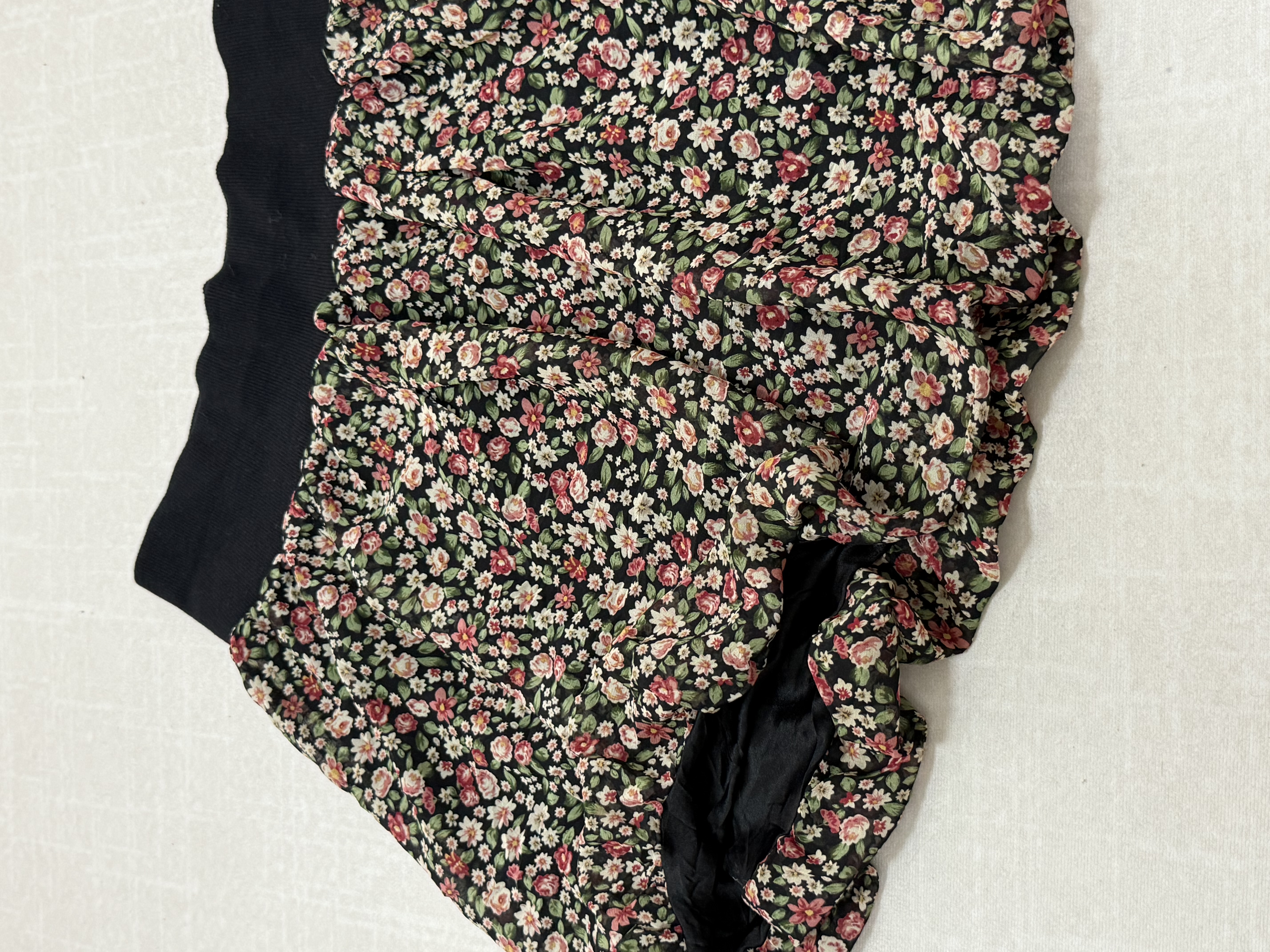 [On Sale] High W Floral Skort