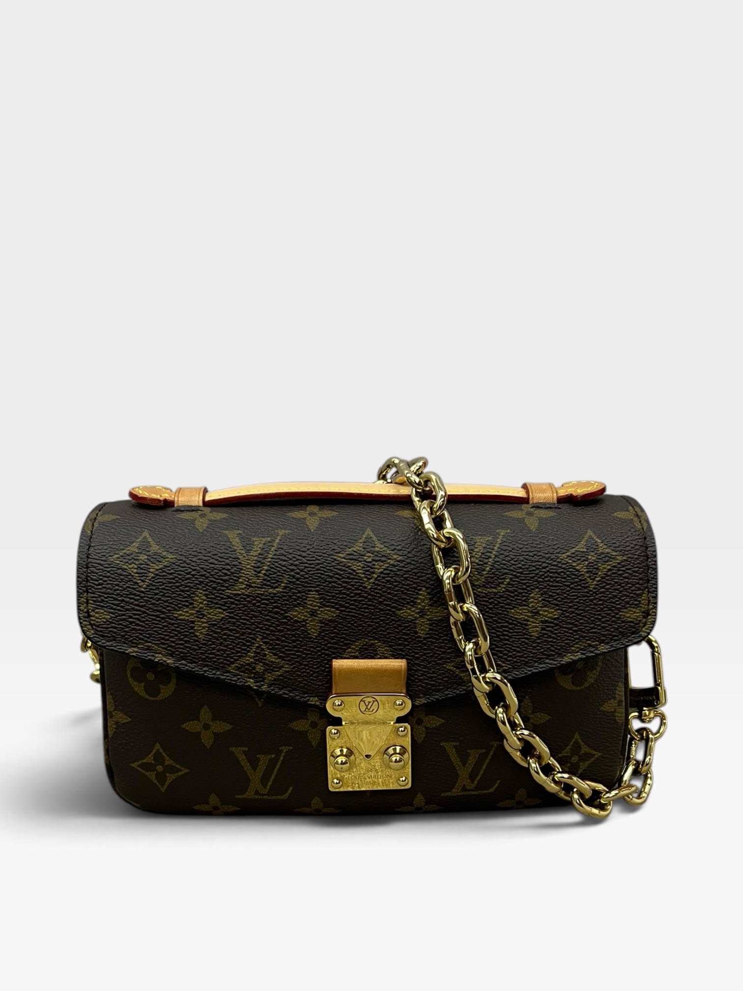 Pre-Owned Louis Vuitton Pochette Monogram /Product Code: 102710