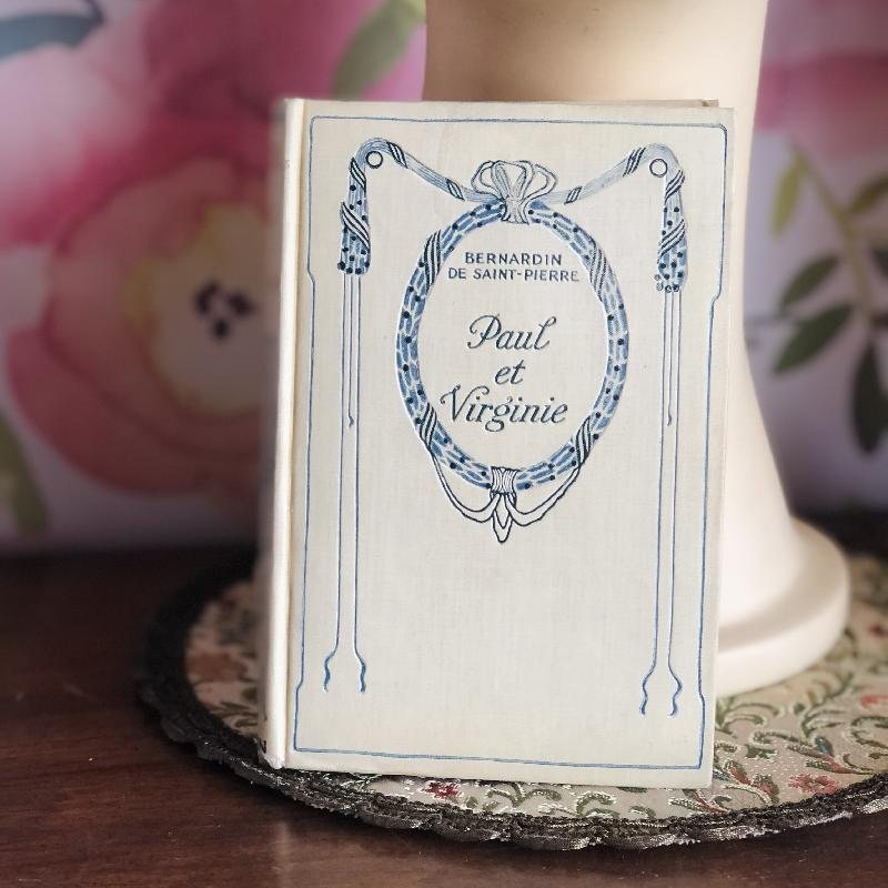 Antique 1920 French Novel Paul & Virginie by Bernadin de Saint -Pierre(MT1008)
