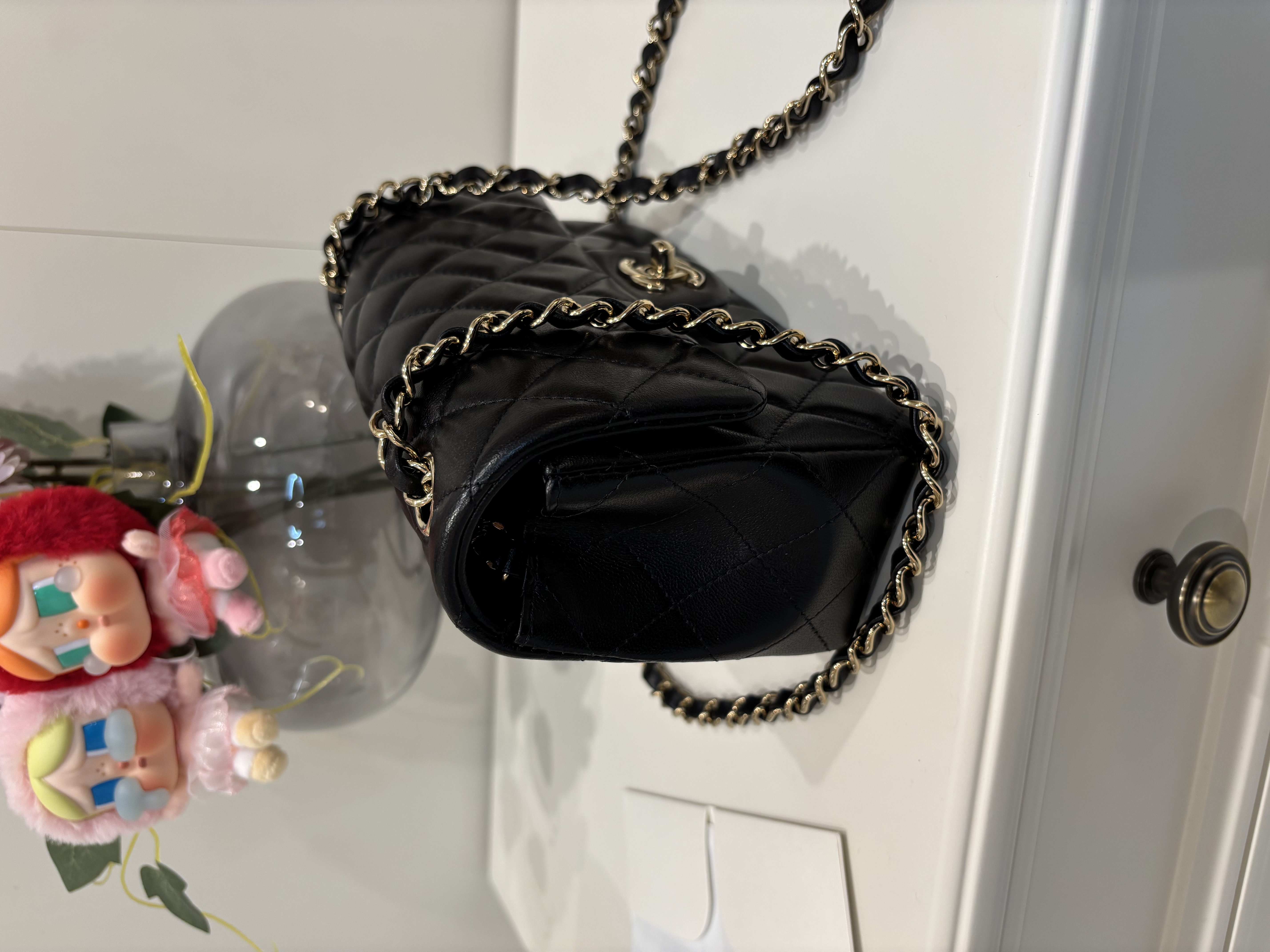 Chanel mini flap bag A69900 20cm classic flap 100%Authentic, 98%New ✅專門店收據✅晶片✅塵袋✅盒 
