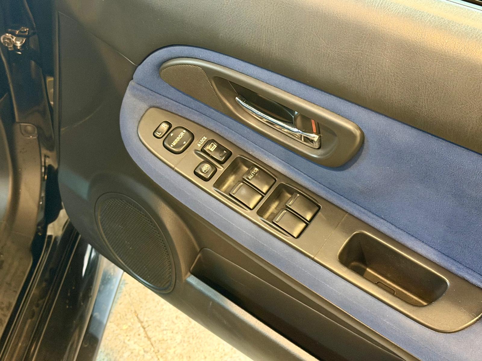 Subaru Impreza STI 2.5 6MT 2005