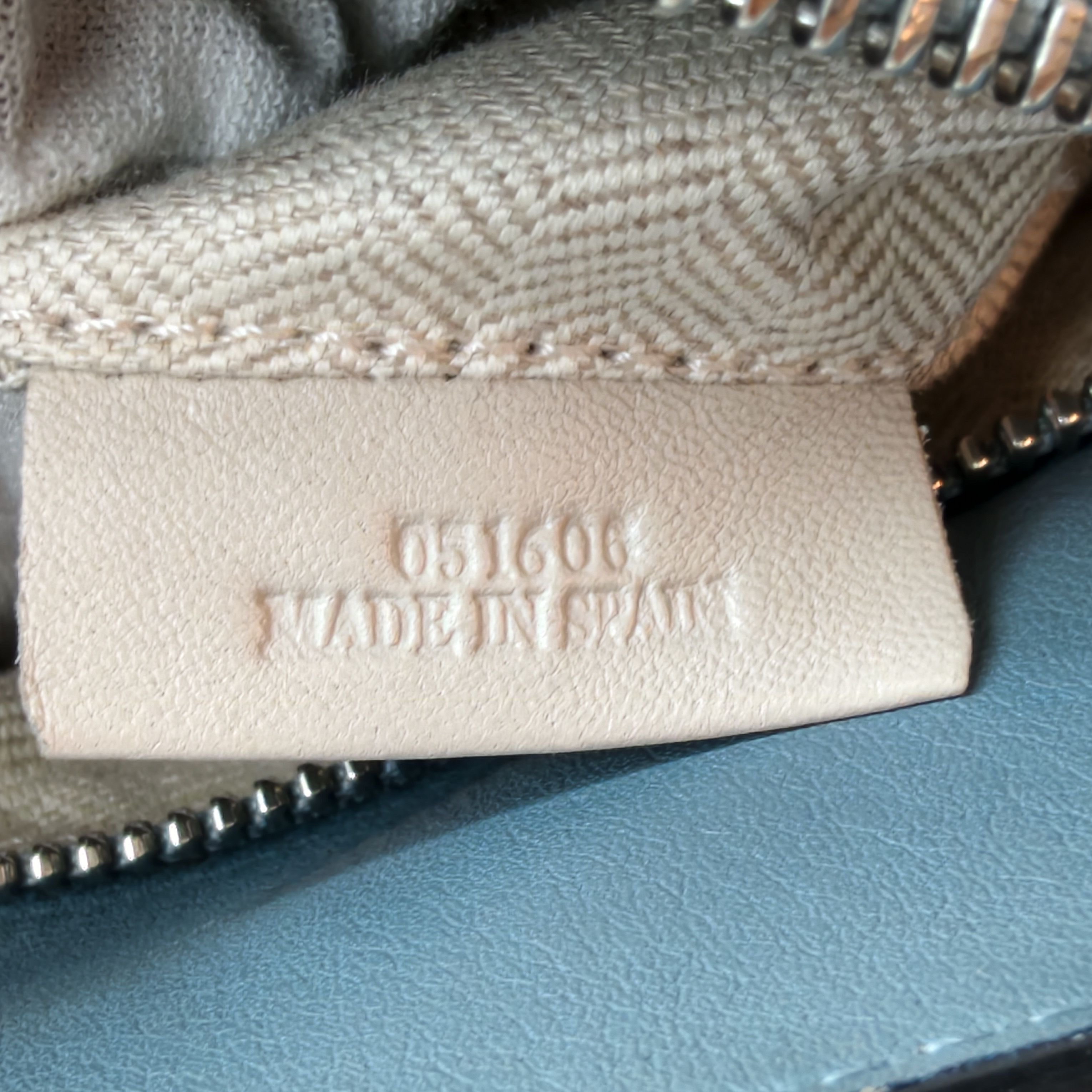 【預訂貨品】loewe 藍色 puzzle