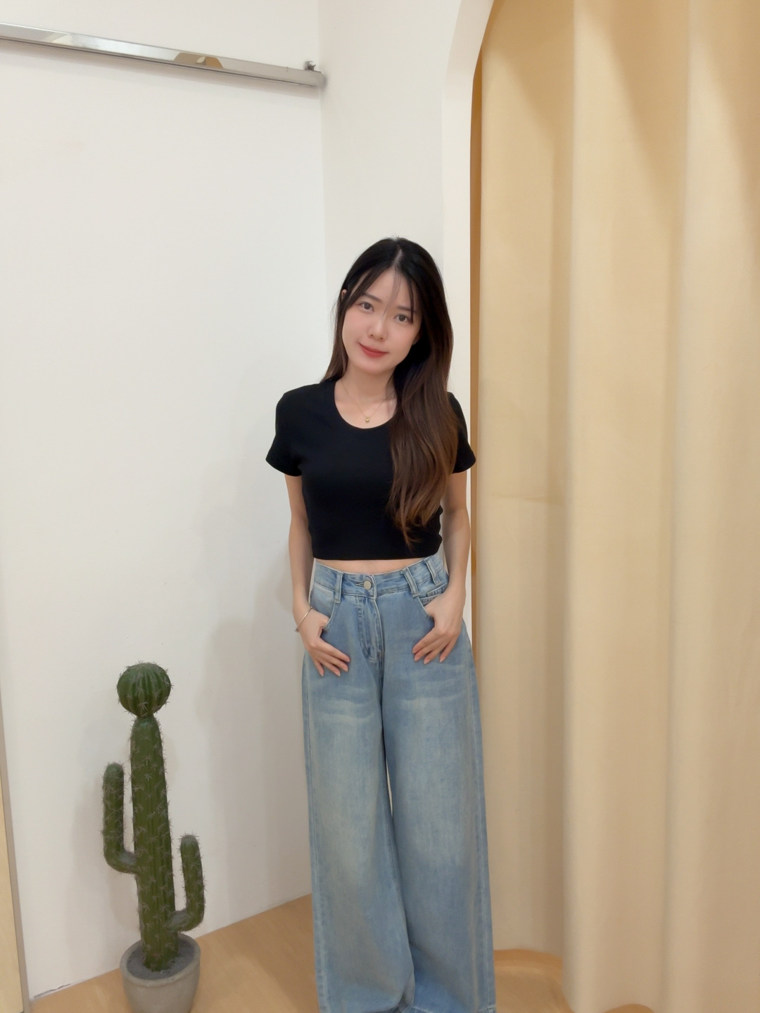 小U领螺纹针织短上衣R3054