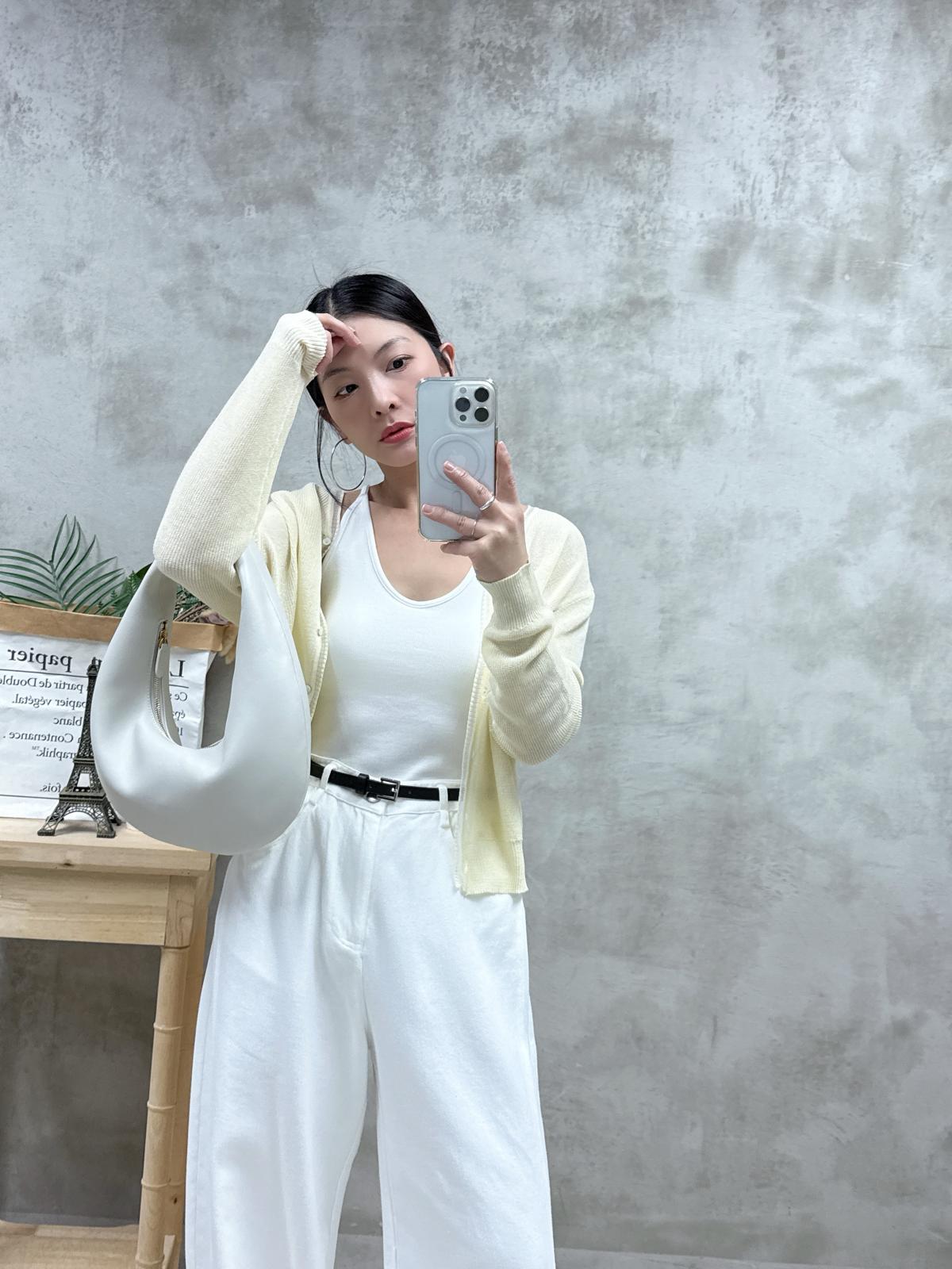 D19 半透紗邊線外套