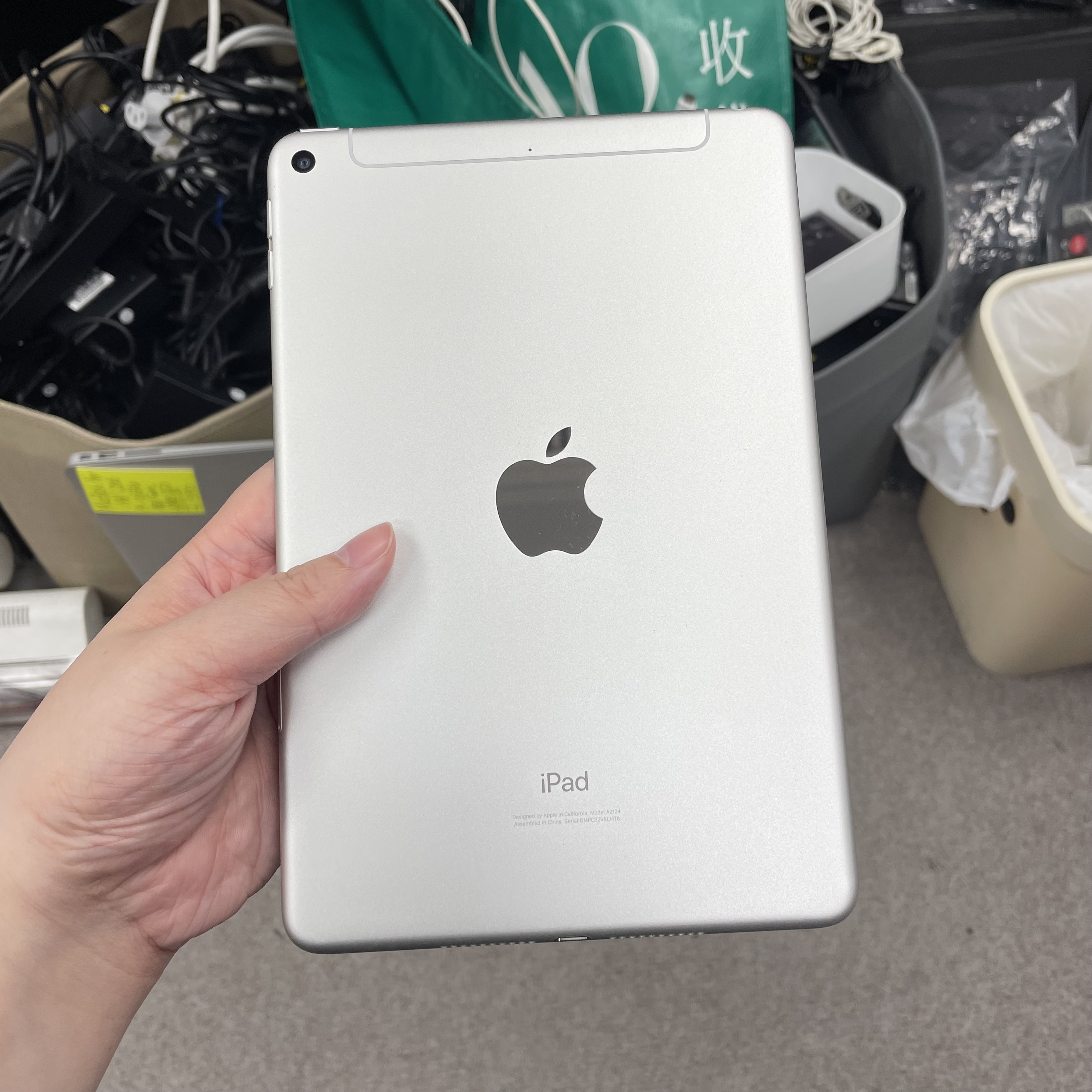 *482992 iPad mini 5 勁靚機 64GB 插卡版 銀色 sliver