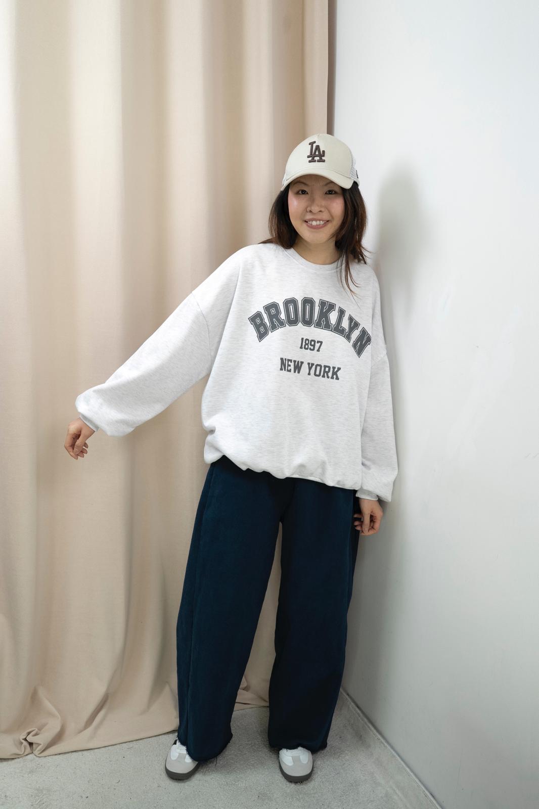 加絨有型文字衞衣（淺花灰色）