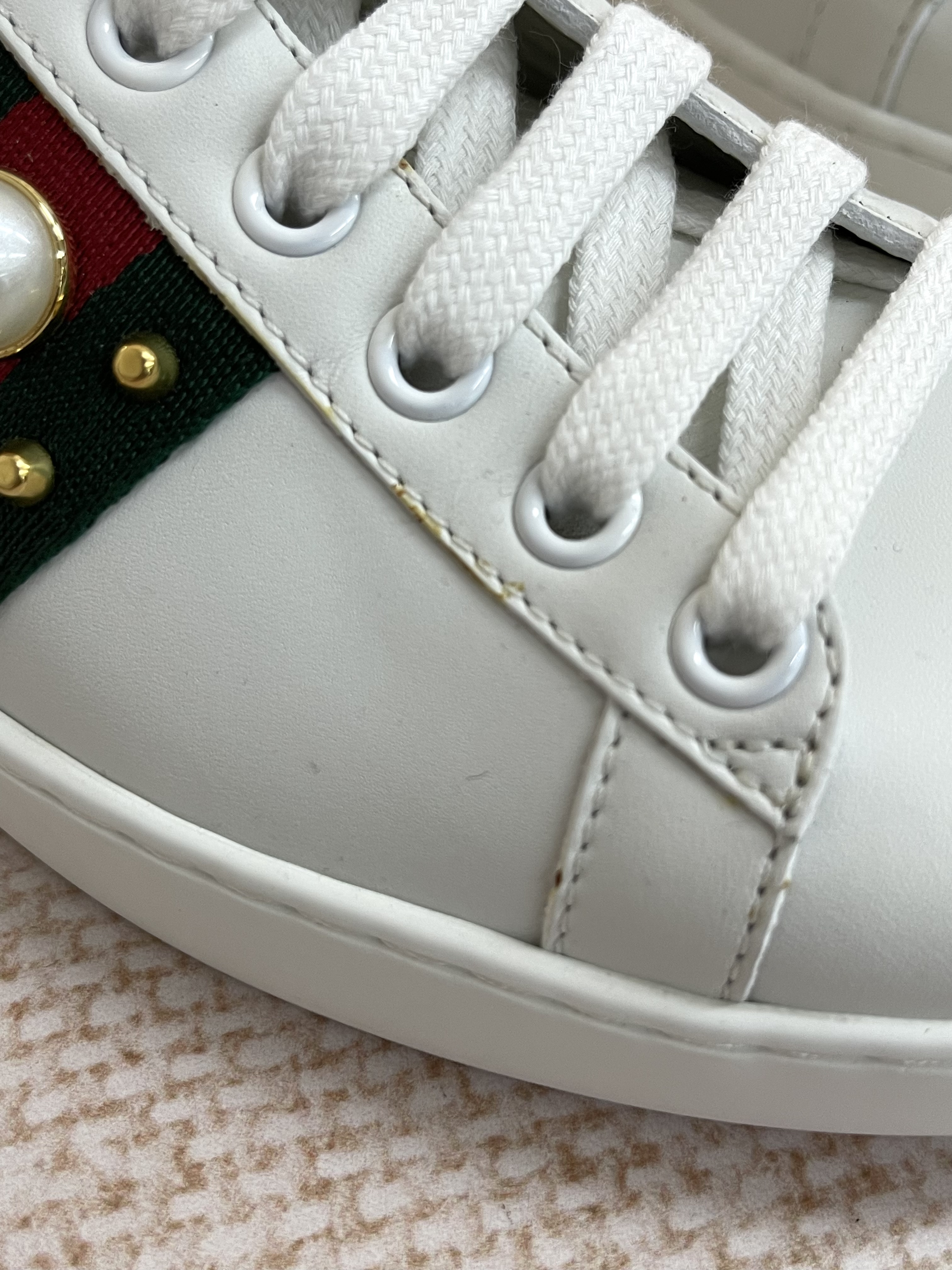 Unused item Gucci shoes / Product Code: 26021503