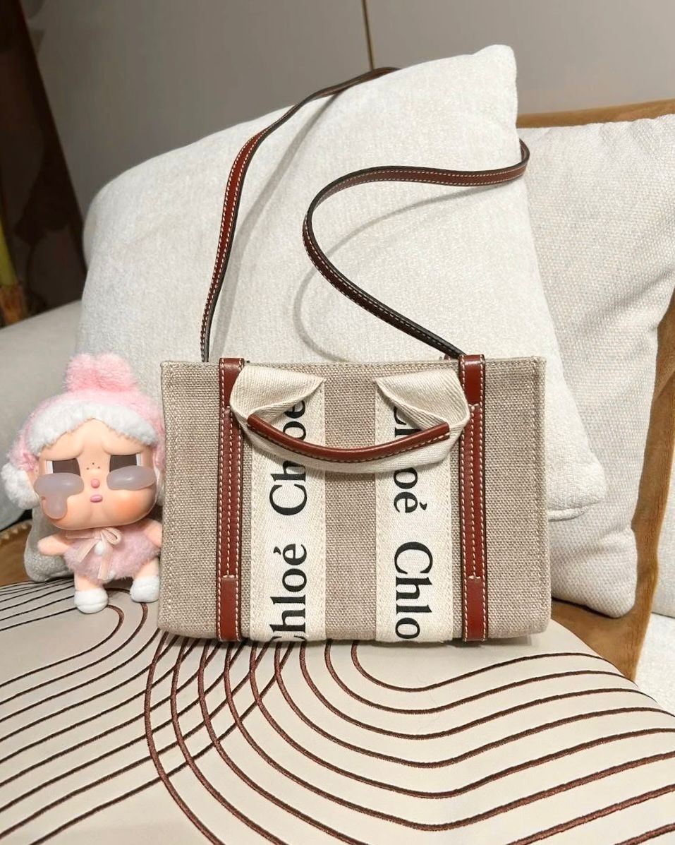 Chloe woody mini shoulder bag 2way 100%Authentic,98%new✅dust bag