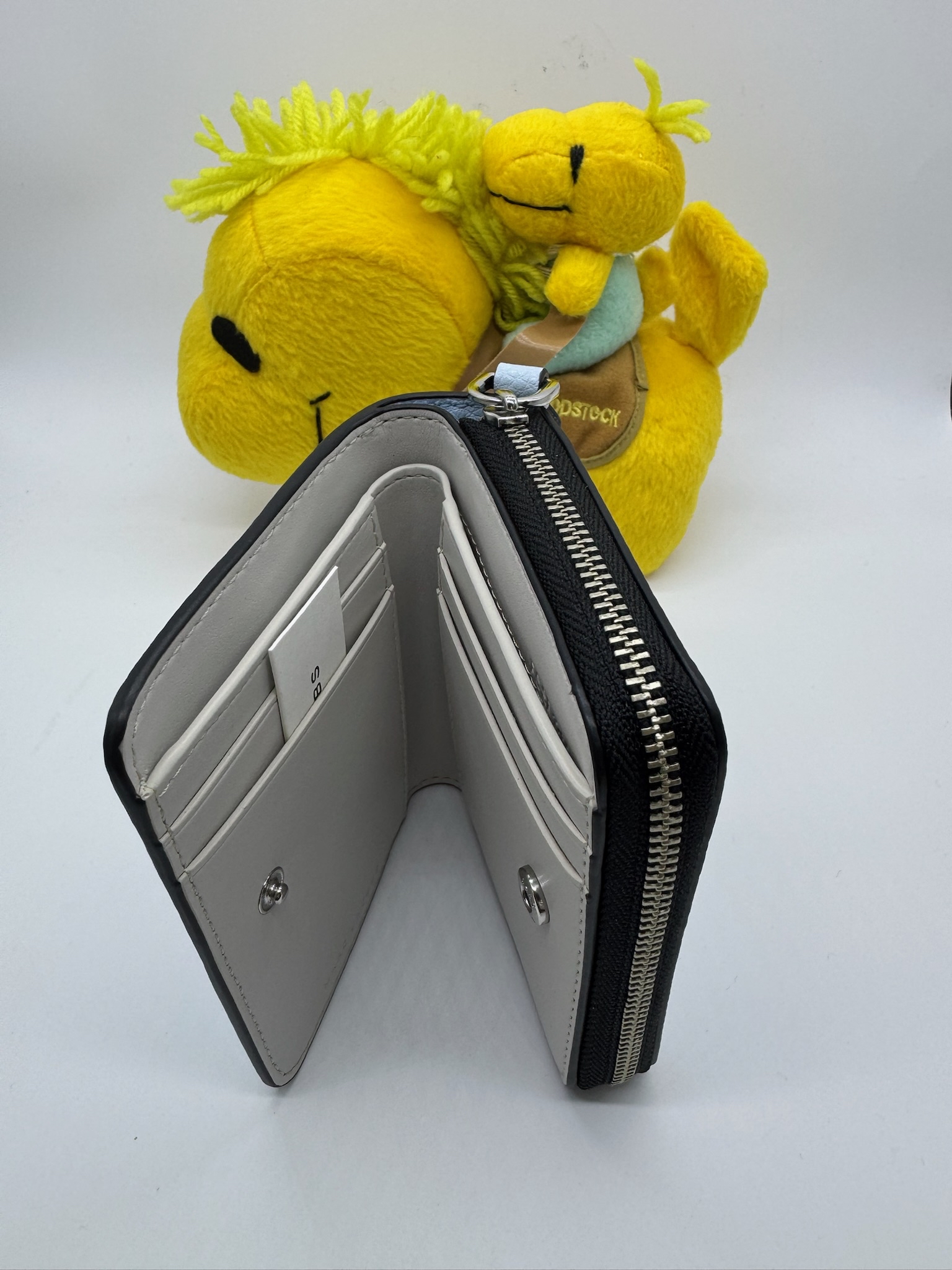 ✈️🇺🇸🇨🇦柔和舒服嘅天空粉藍色Marc Jacobs 短摺銀包現貨🩵🩵