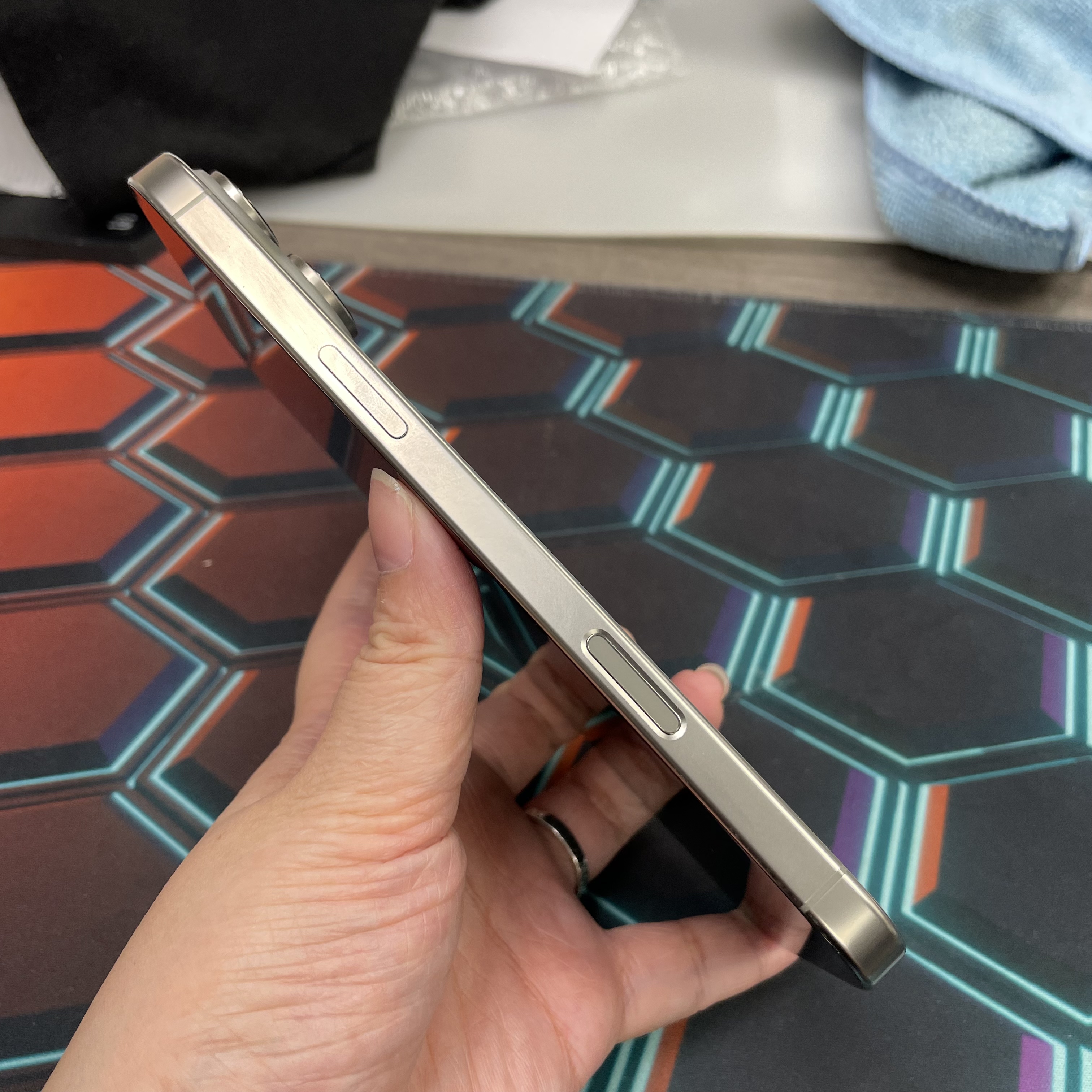 *8222 16 pro max 超靚機 512GB 電100 原色 gray