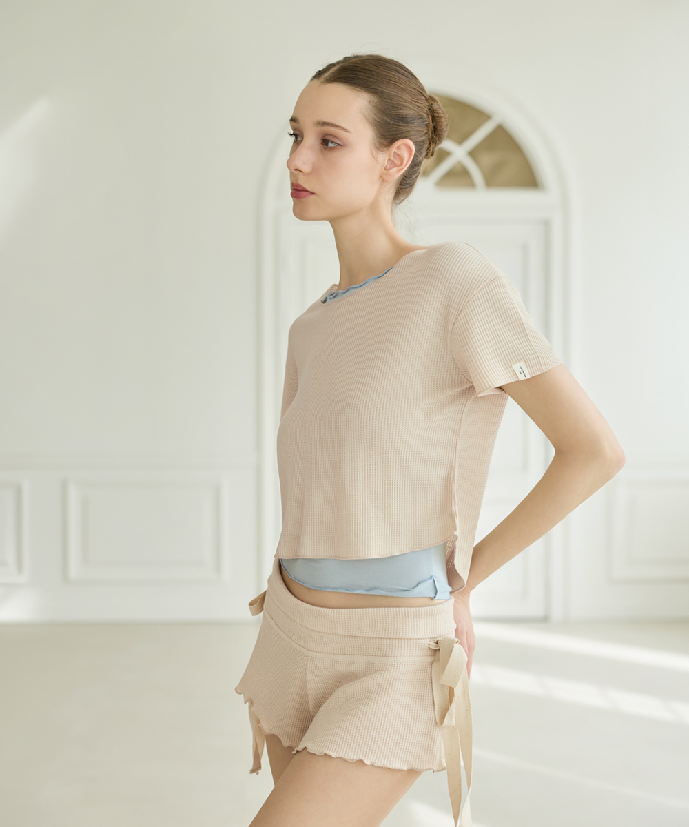 預購_Devi-TS0157 Mellow Waffle Crop Top by Devi wear
