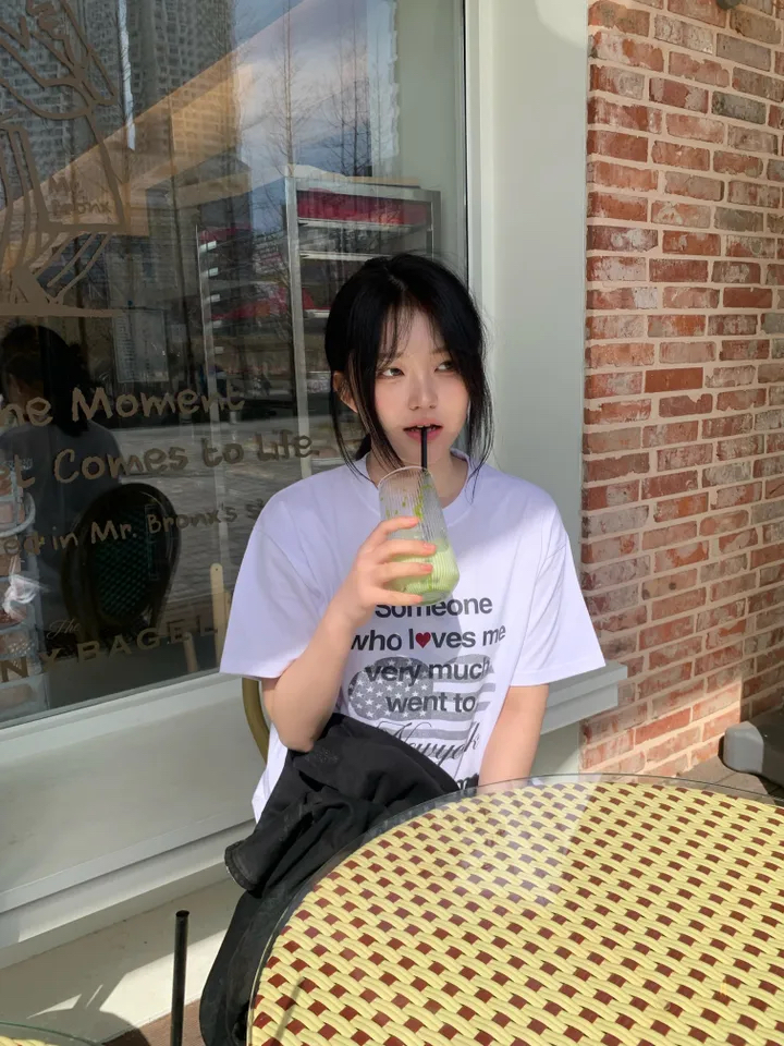 Oversized Retro Heart Graphic Top