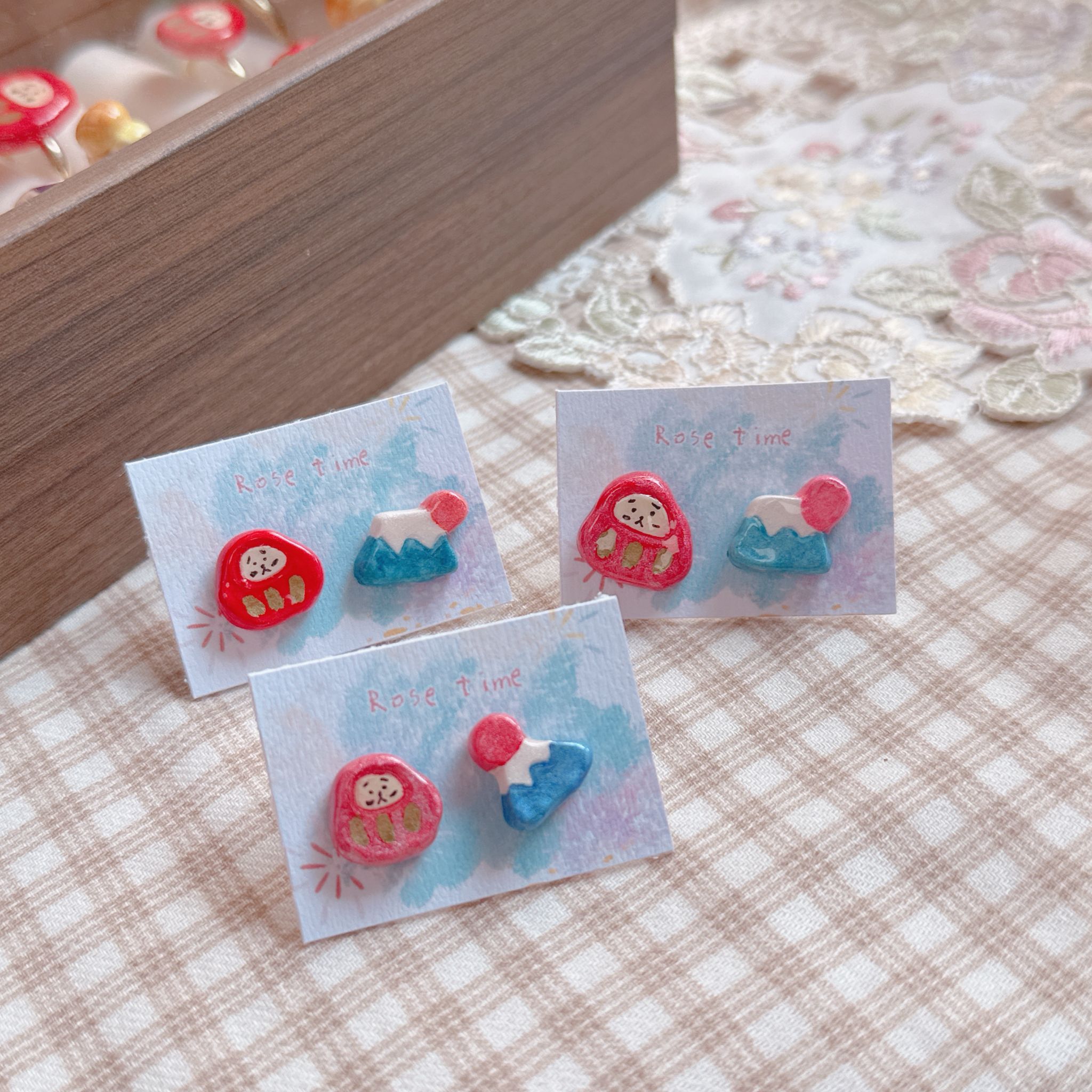 手繪 不規則達摩富士山耳釘