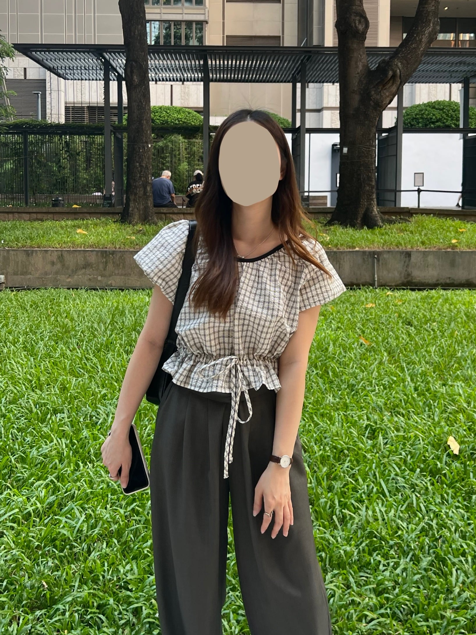 推薦 免熨寬鬆格紋blouse 