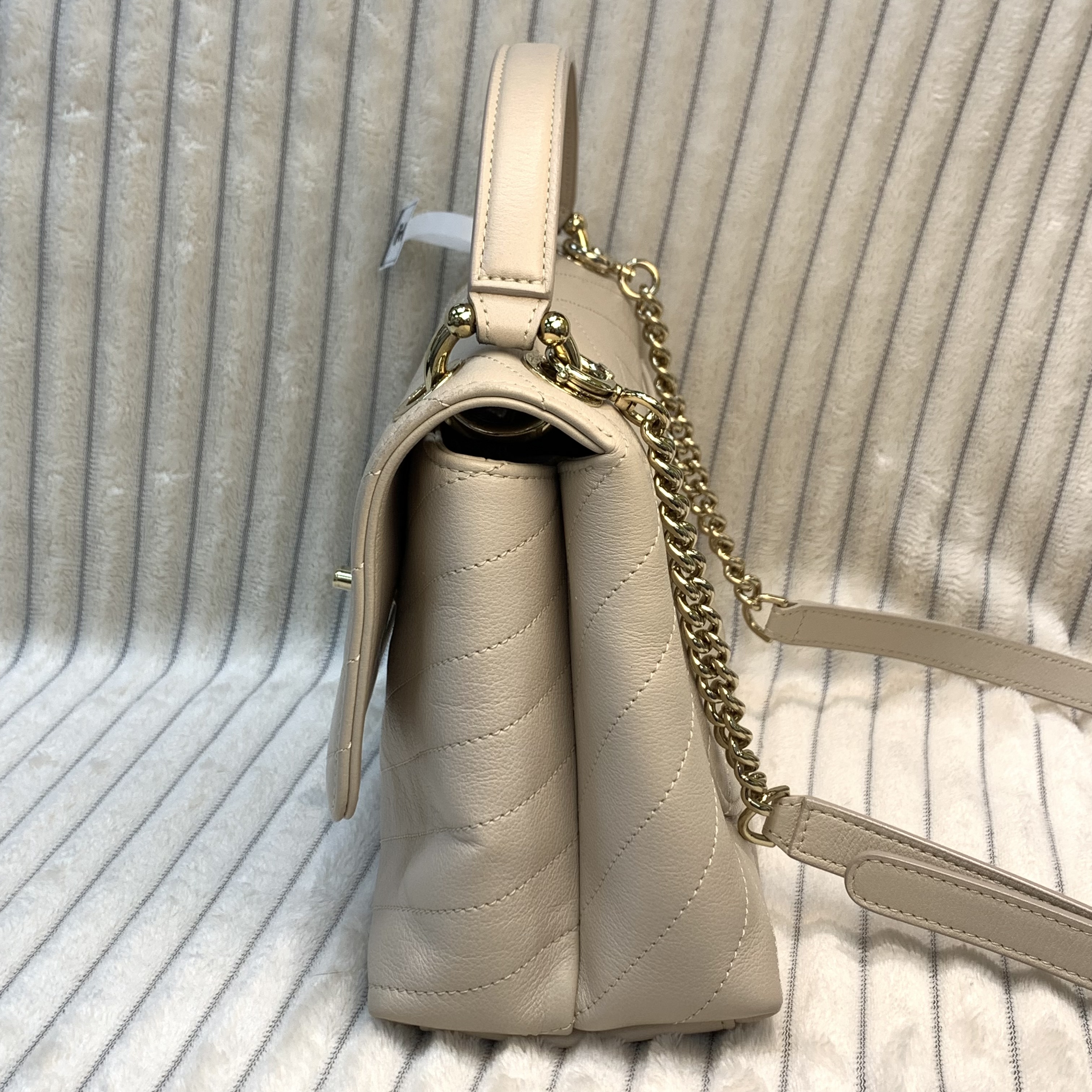 Chanel Coco handle🧋經典手袋配奶茶色