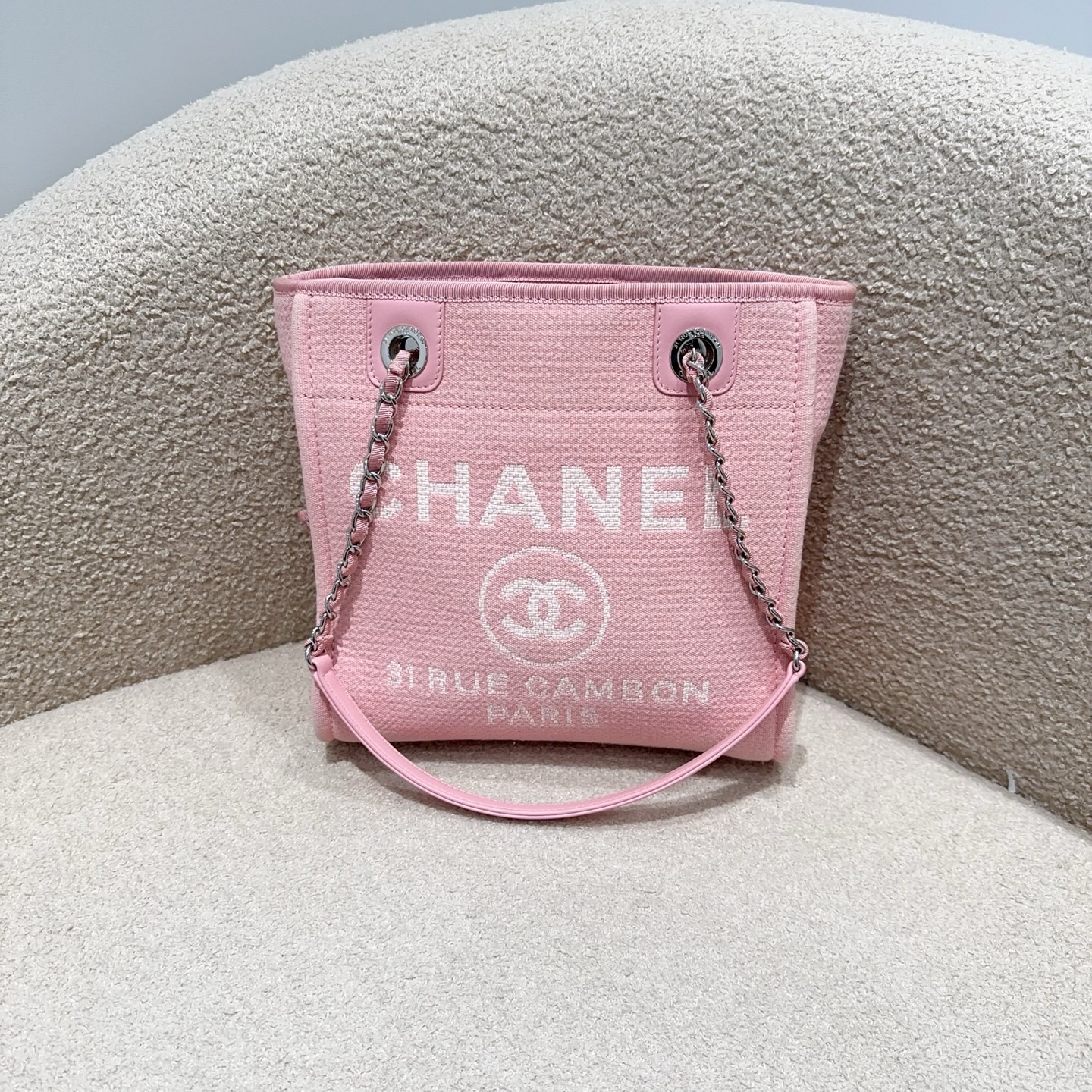pre owned chanel tote bag