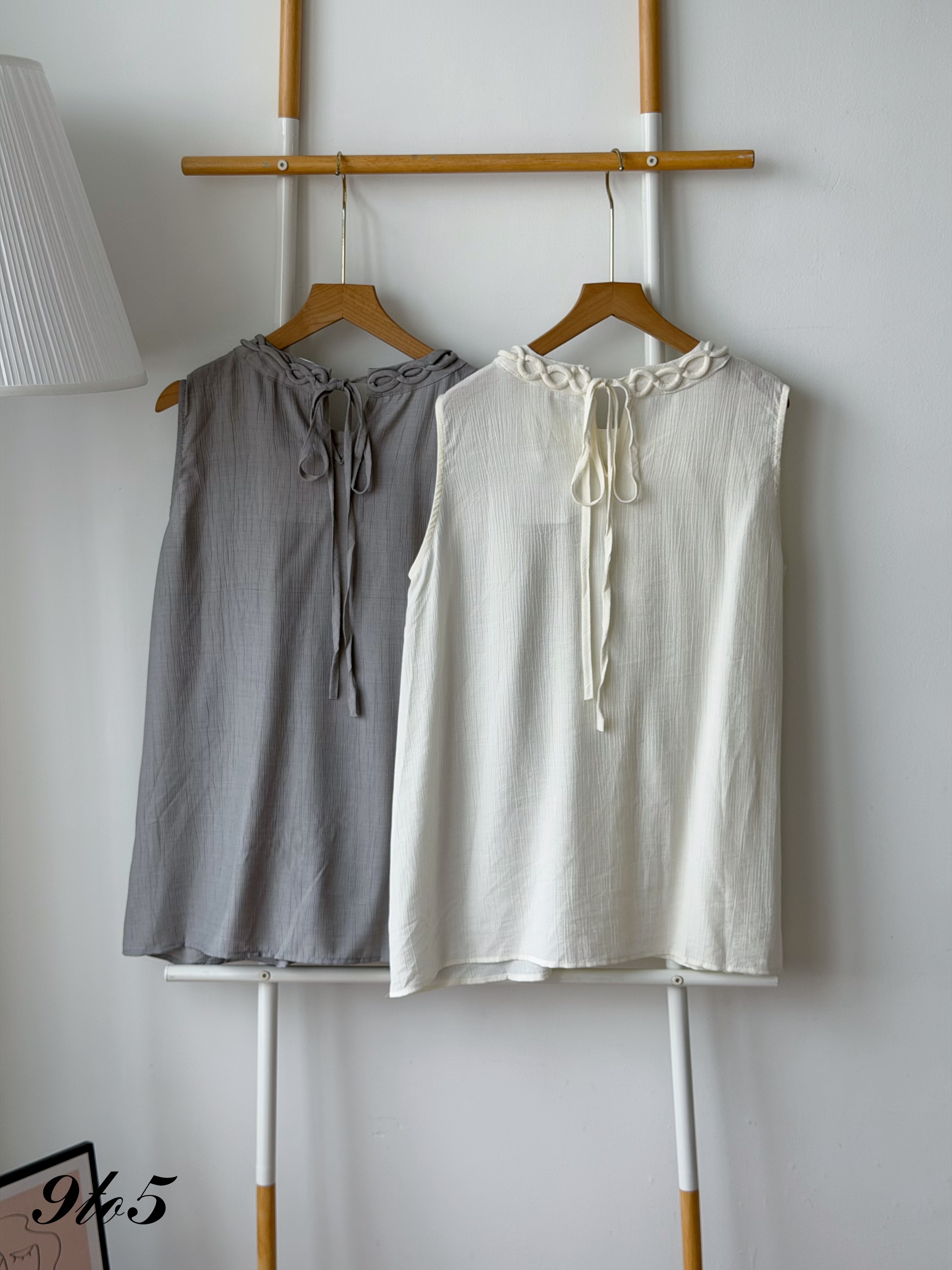 T4494 Sleeveless Linen Blouse - Cream & Grey