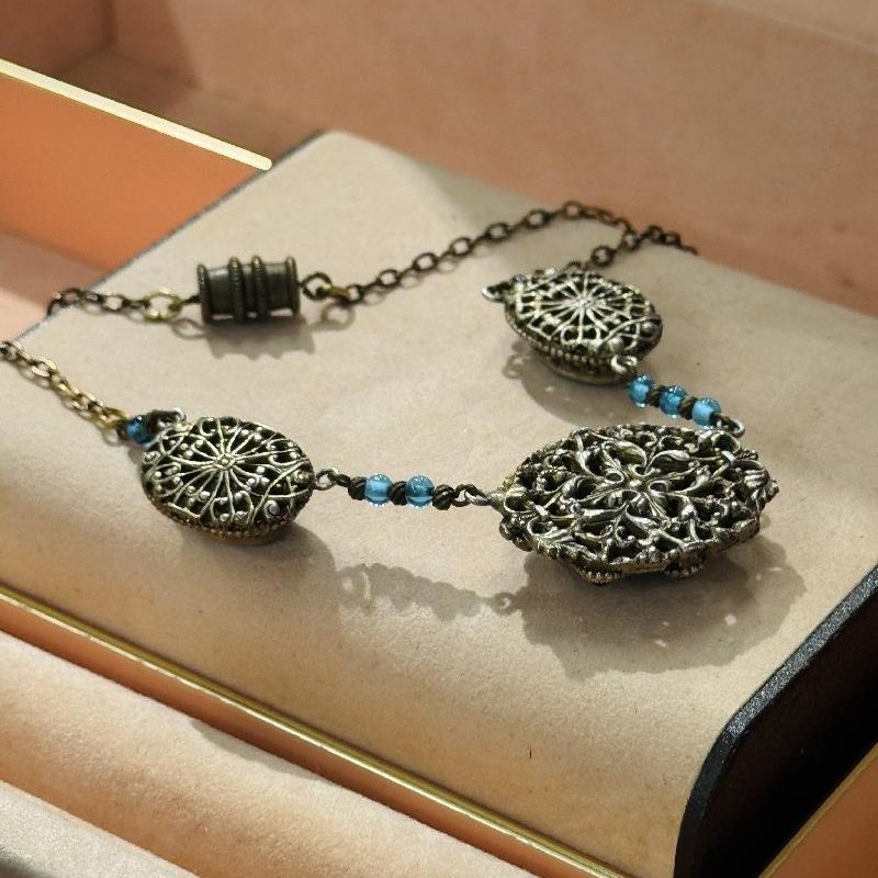 Antique Czechoslovakian 1920s Or Earlier Hand Bezel Set Blue Glass Filigree Necklace (C003)
